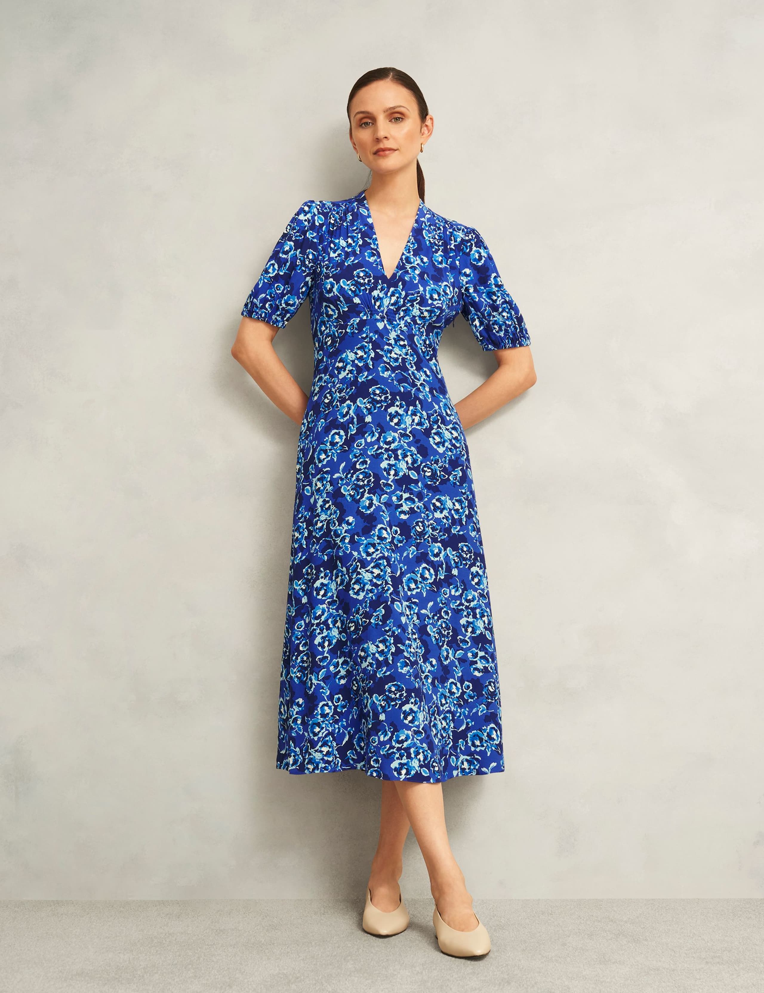 Floral V-Neck Knee Length Tea Dress
