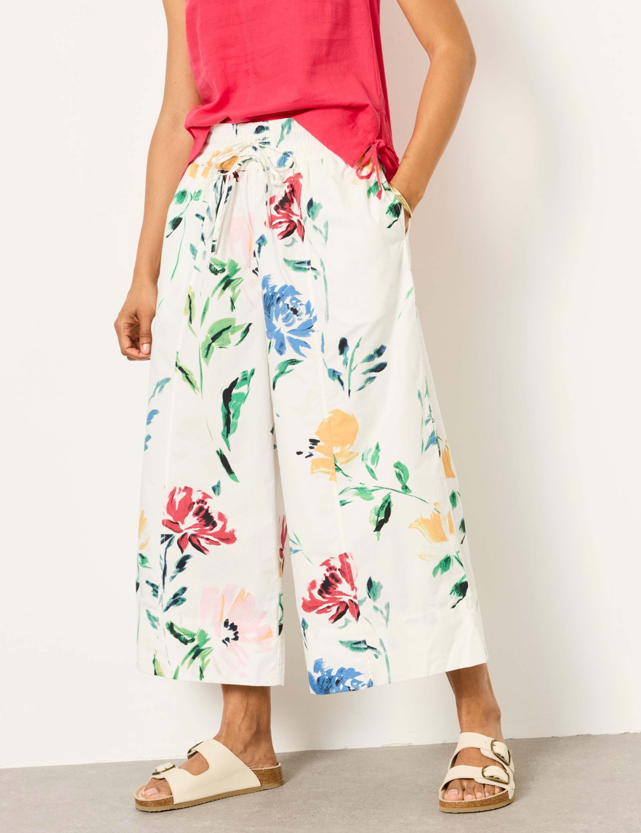 Floral Wide Leg Cropped Trousers