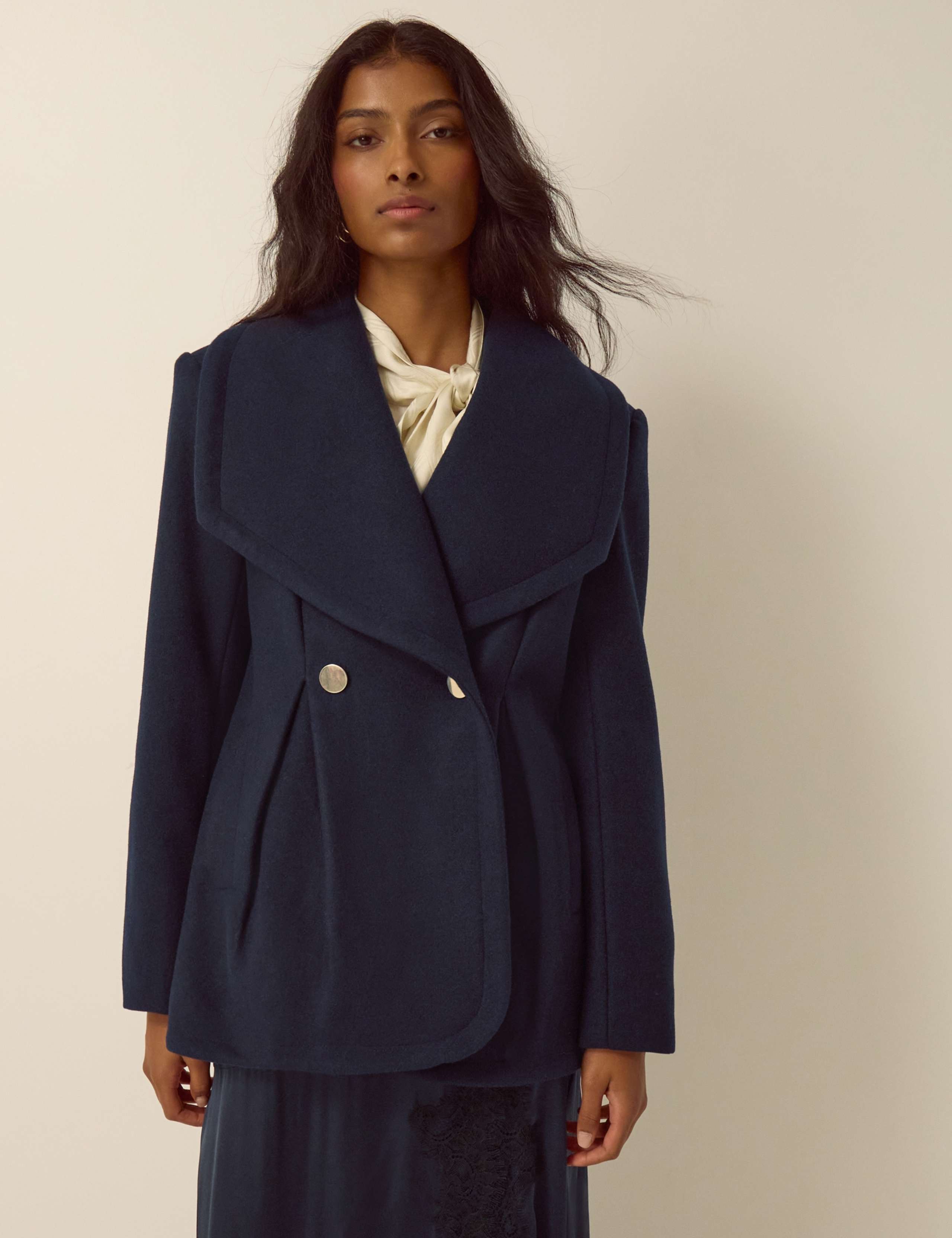 Collared Lightweight Coat With Wool