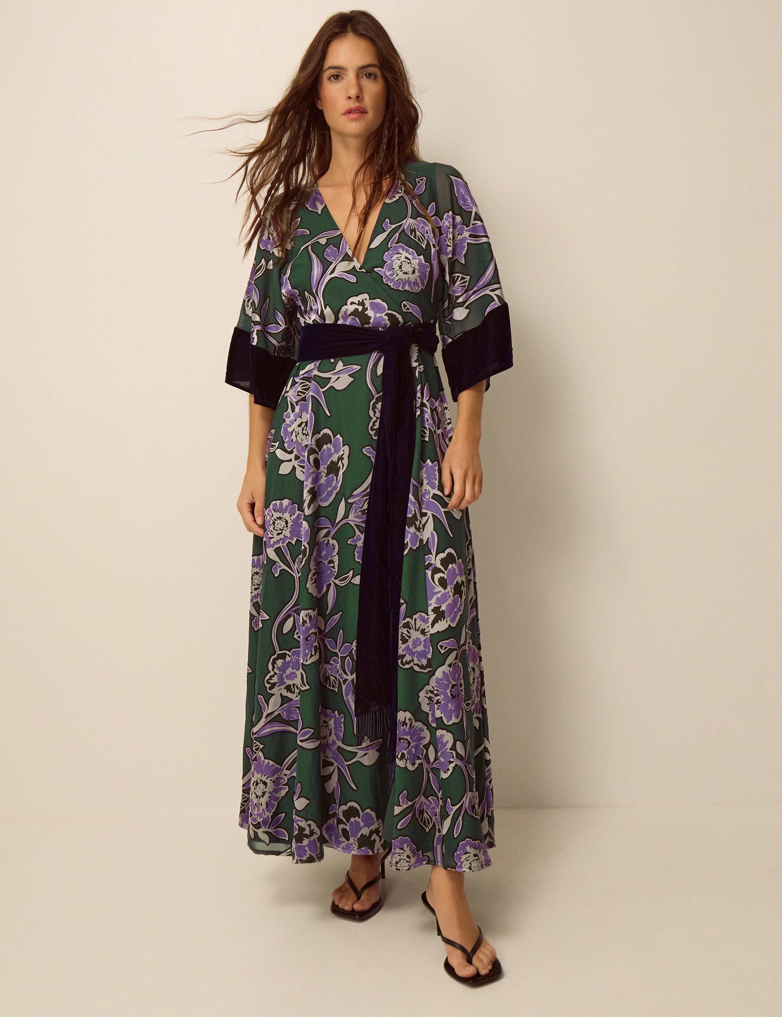 V Neck Long Sleeve Patterned Wrap Dress