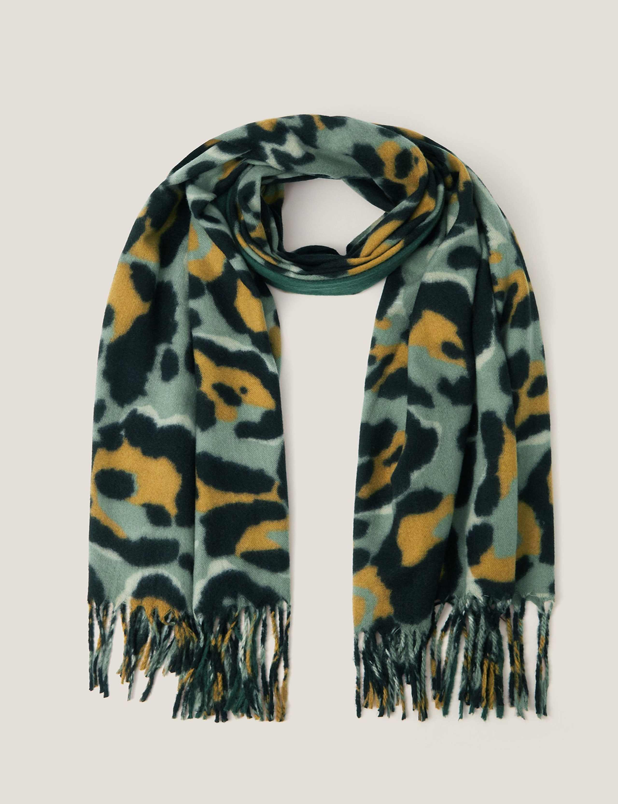 Knitted Animal Tassel Scarf