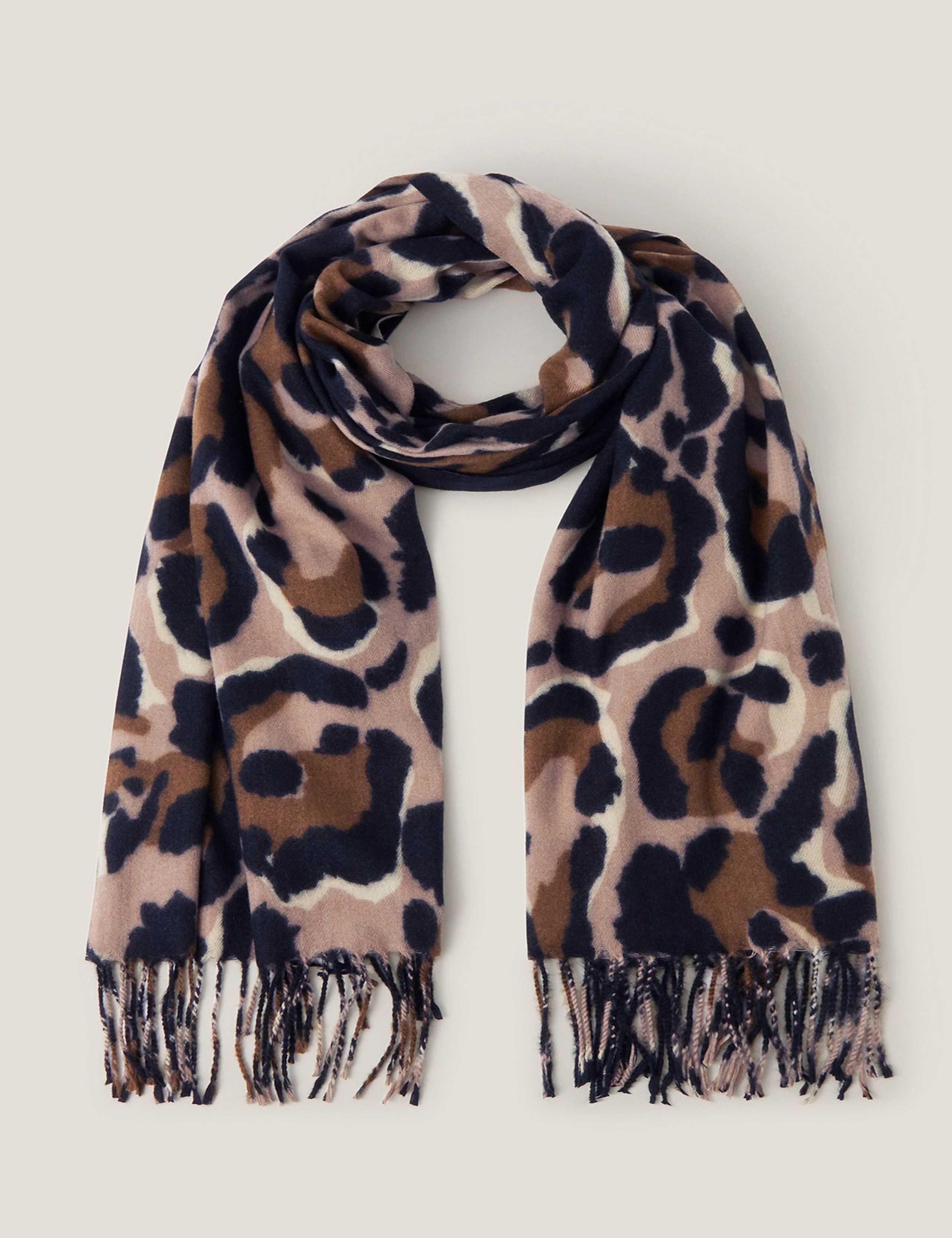 Knitted Animal Tassel Scarf