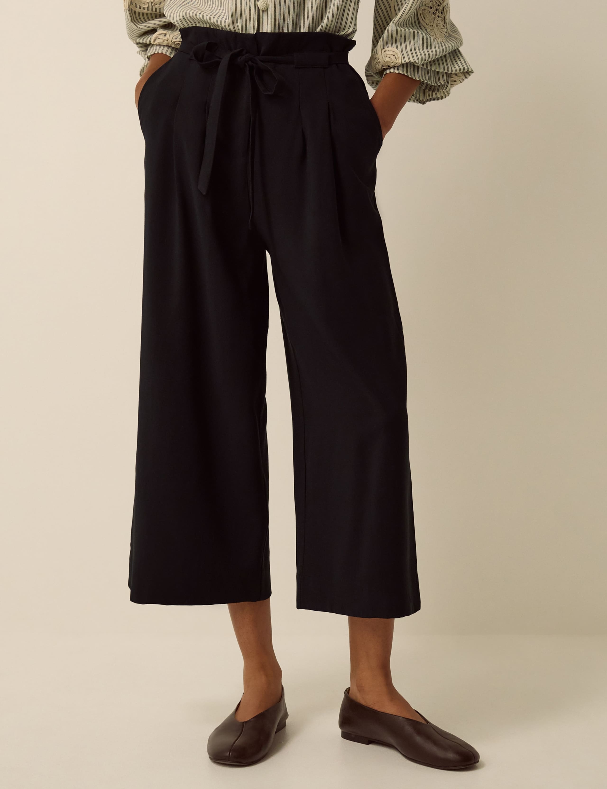 Wide Leg Culotte Trousers With Tie