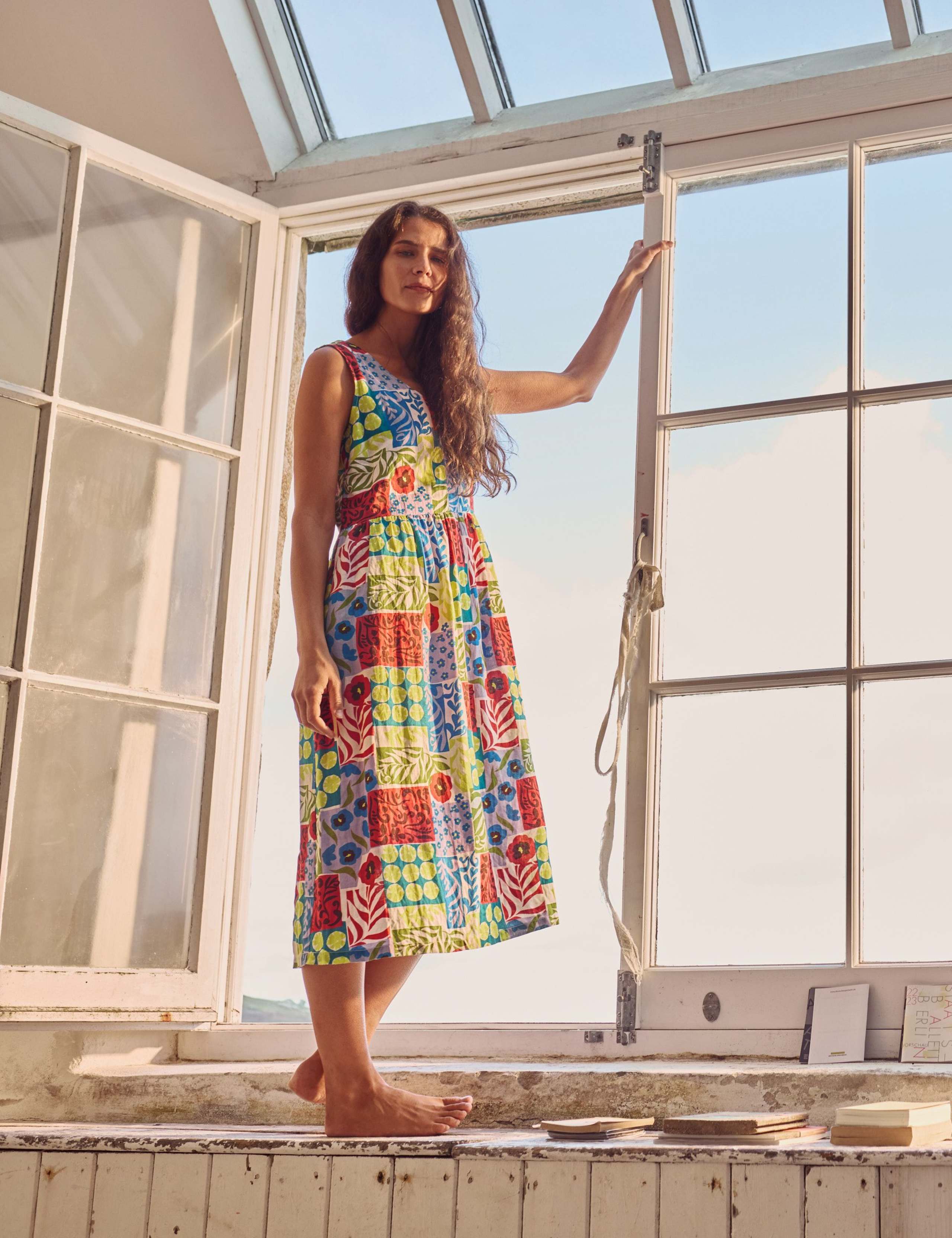 Pure Linen Floral V-Neck Midi Waisted Dress