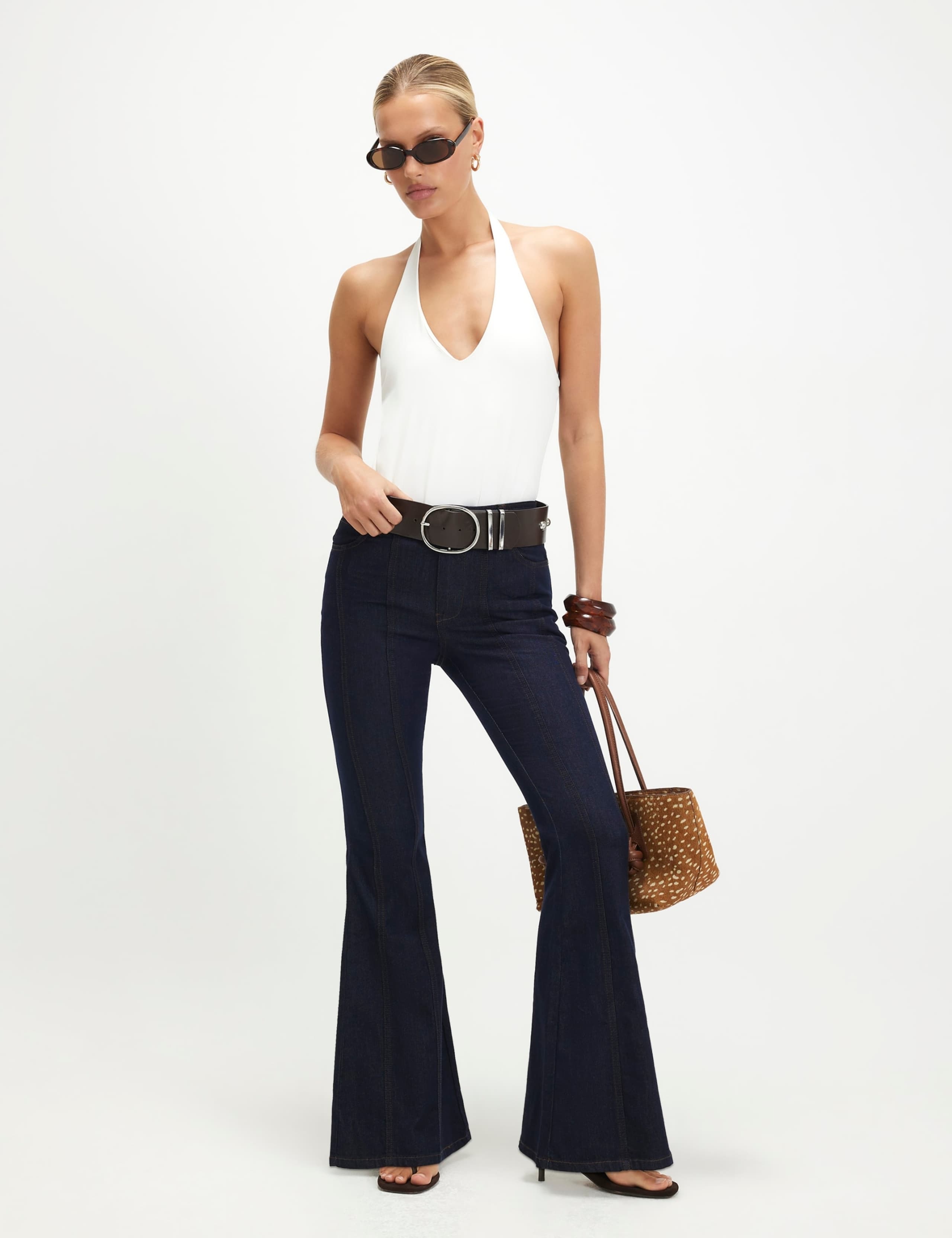 Mid Rise Seam Detail Flared Jeans