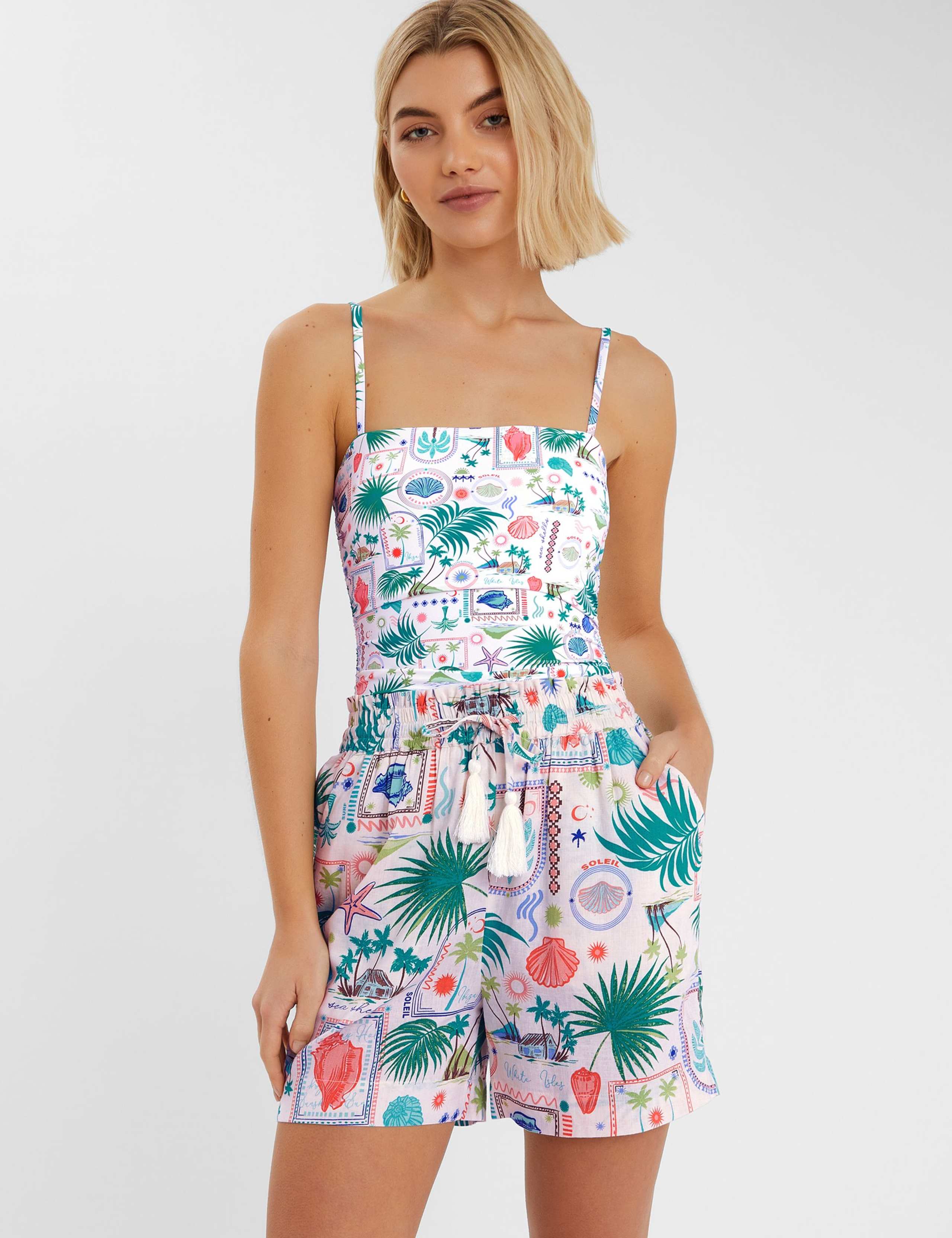 Postcard Print Shorts with Linen