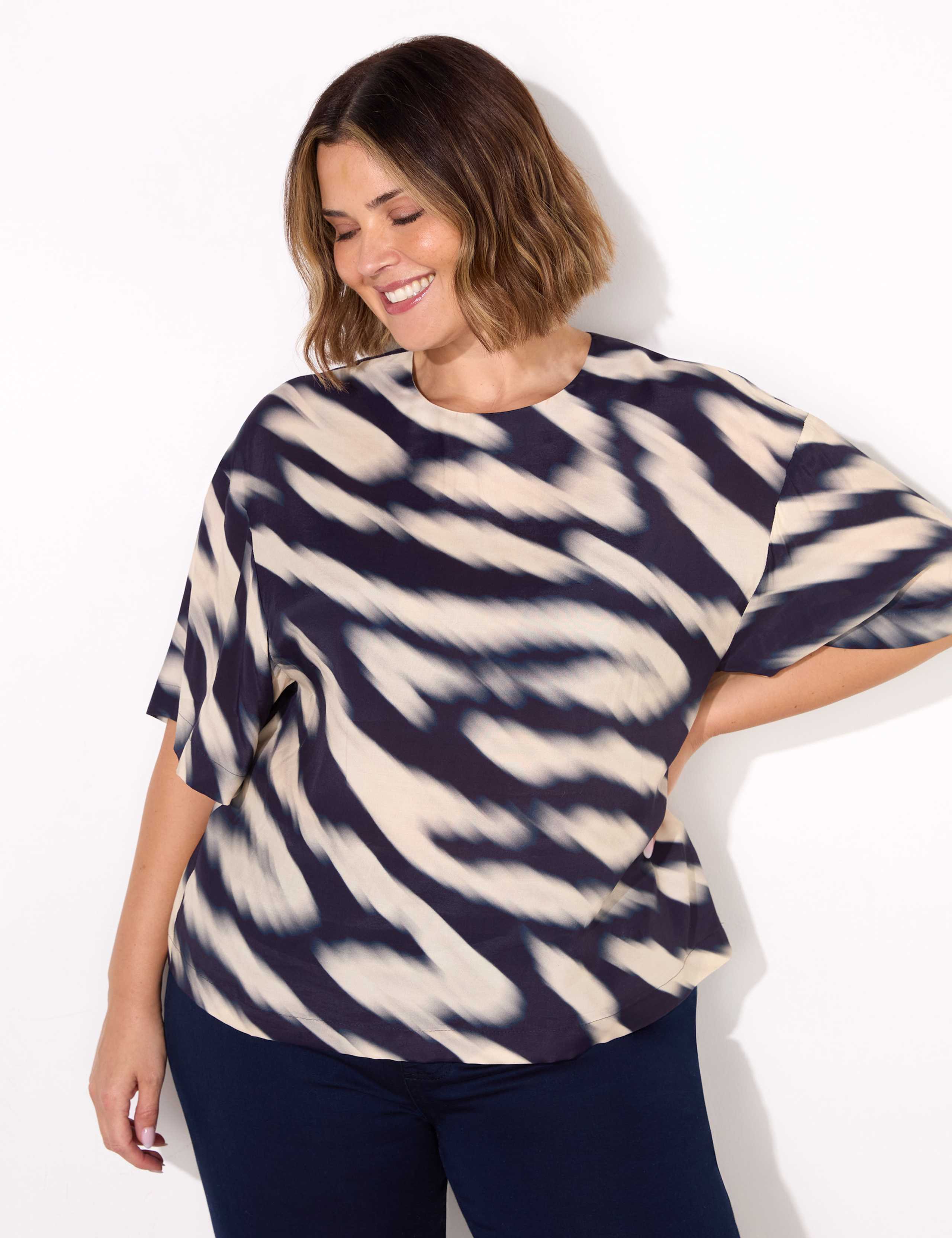 Animal Print Crew Neck T-Shirt