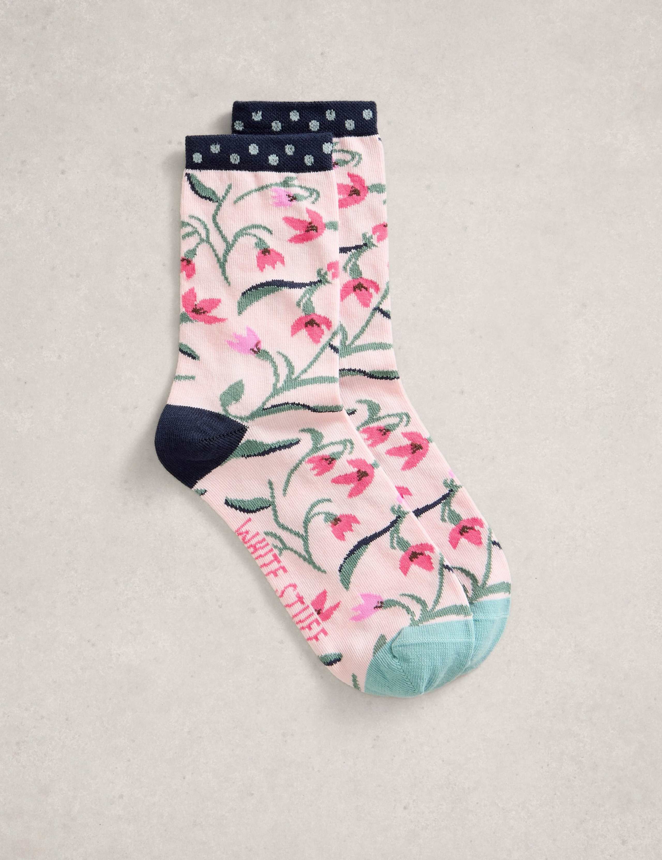 Cotton Rich Floral Ankle High Socks