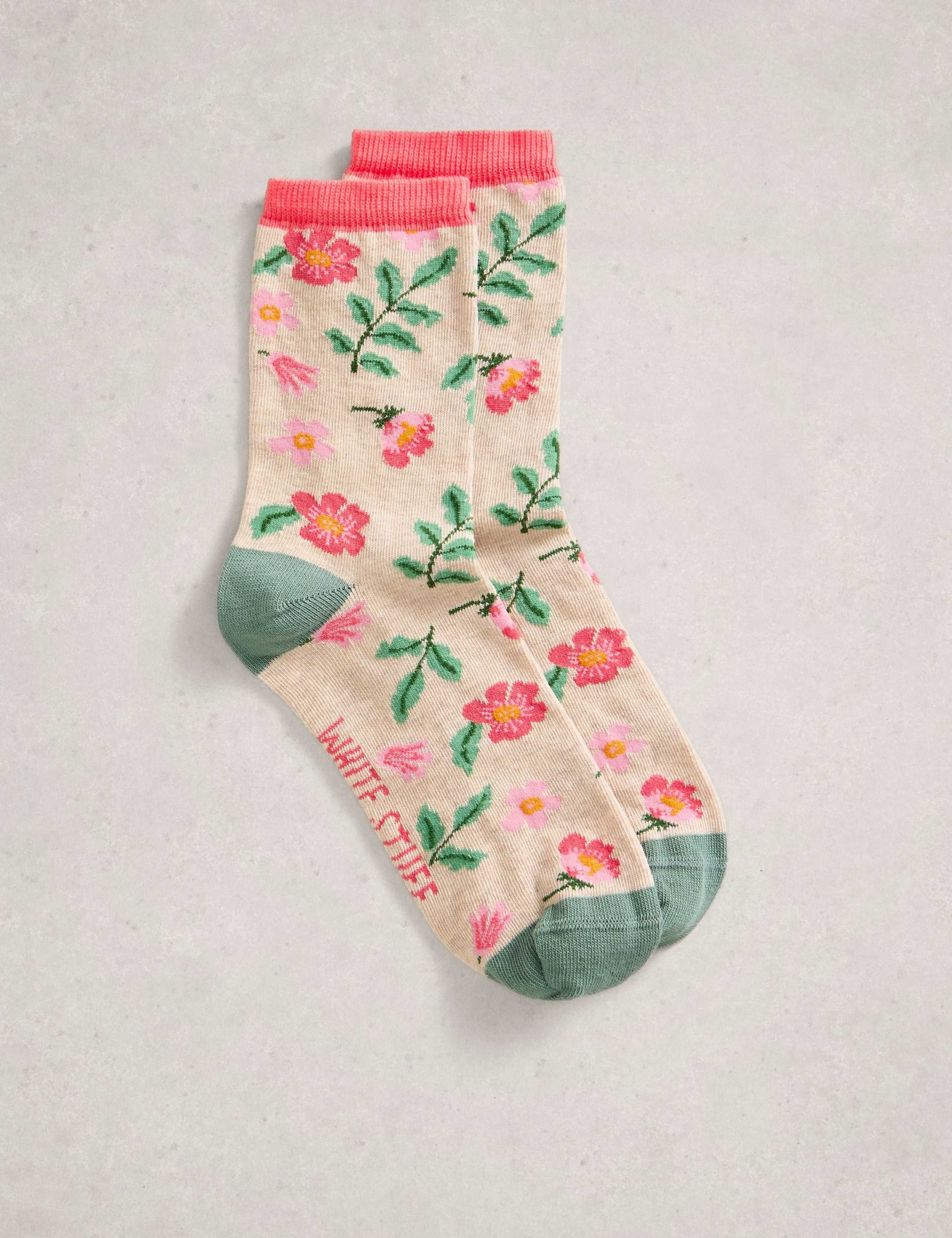 Cotton Rich Floral Ankle High Socks