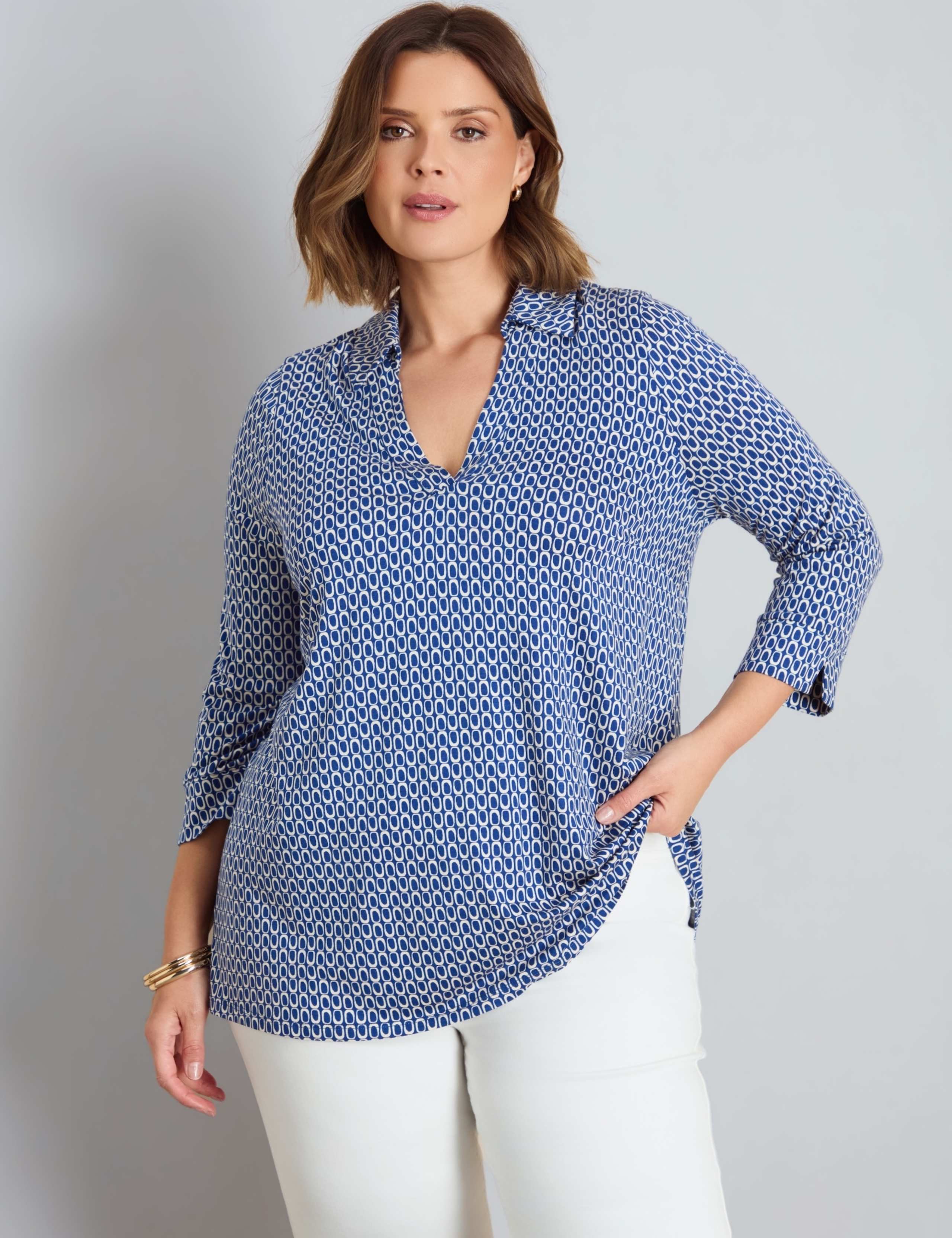 Geo Print Three Quarter Sleeve Jersey Top
