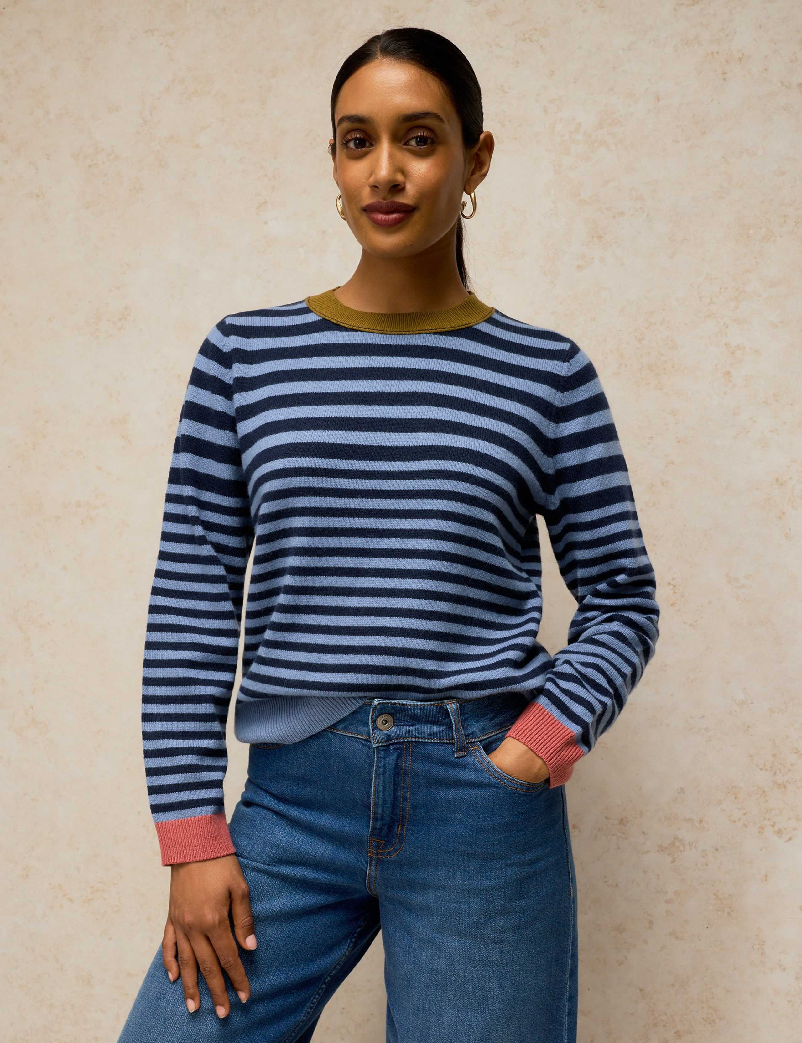 V Neck Jumper With Wool