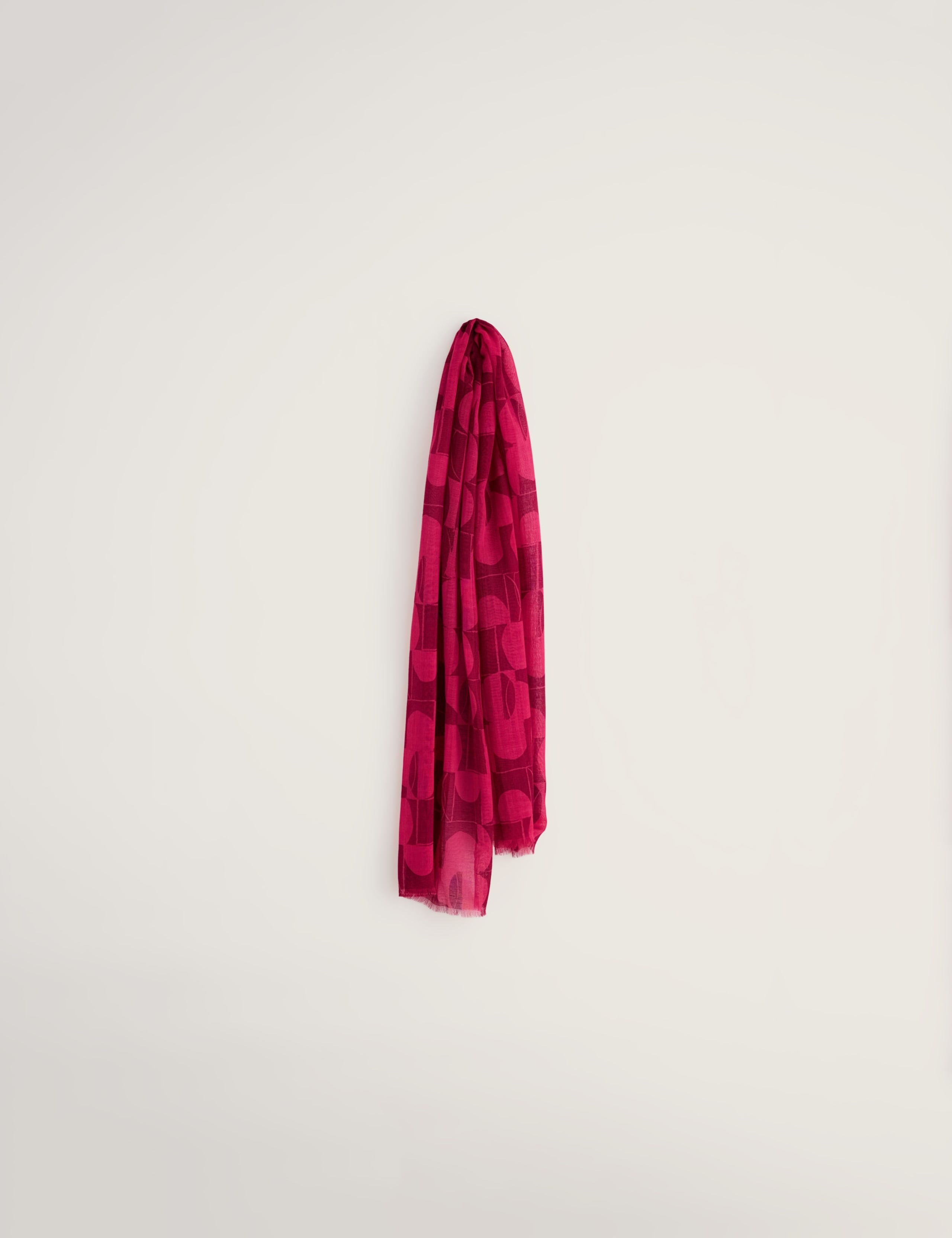 Modal Rich Geometric Scarf with Linen