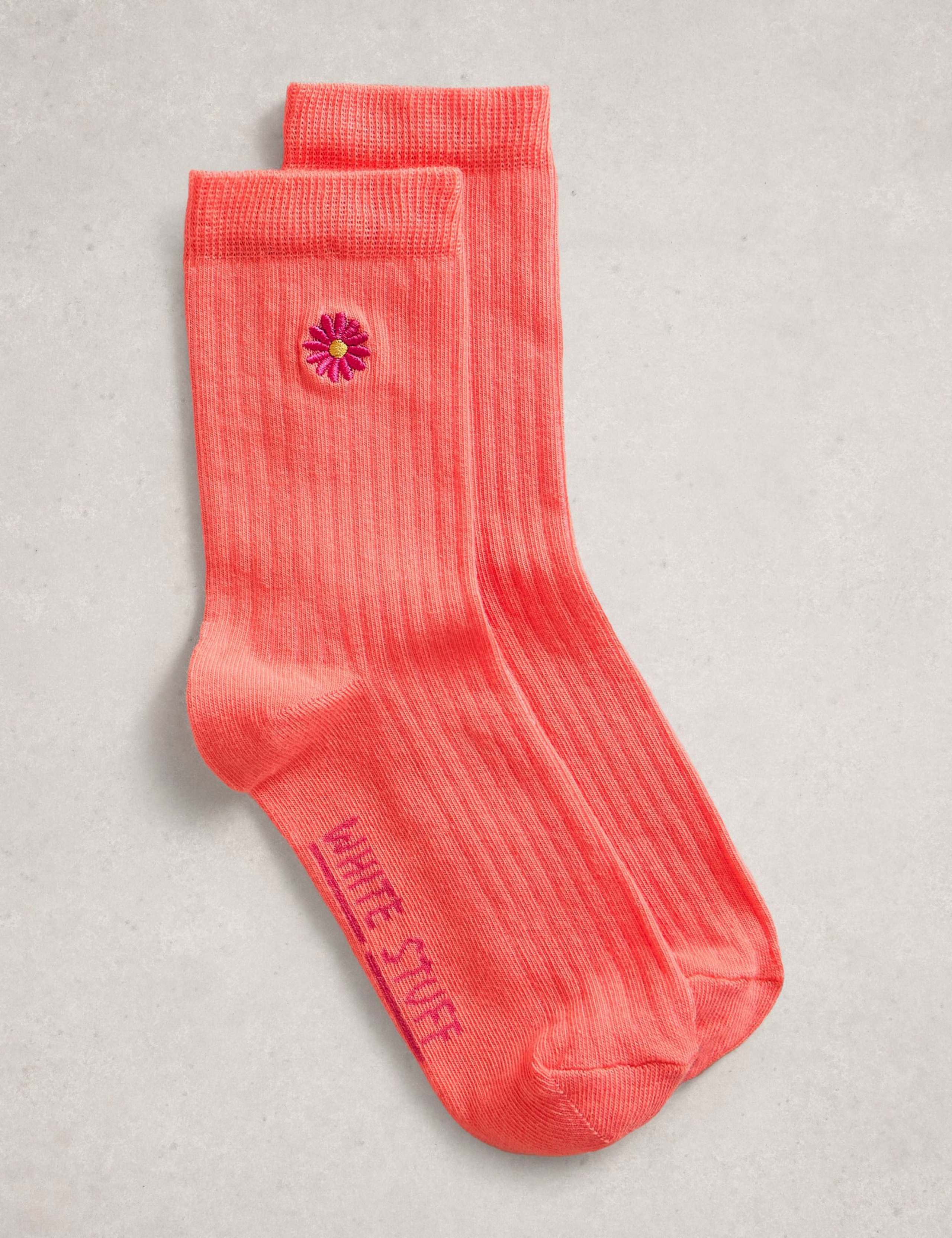 Cotton Rich Embroidered Ankle High Socks