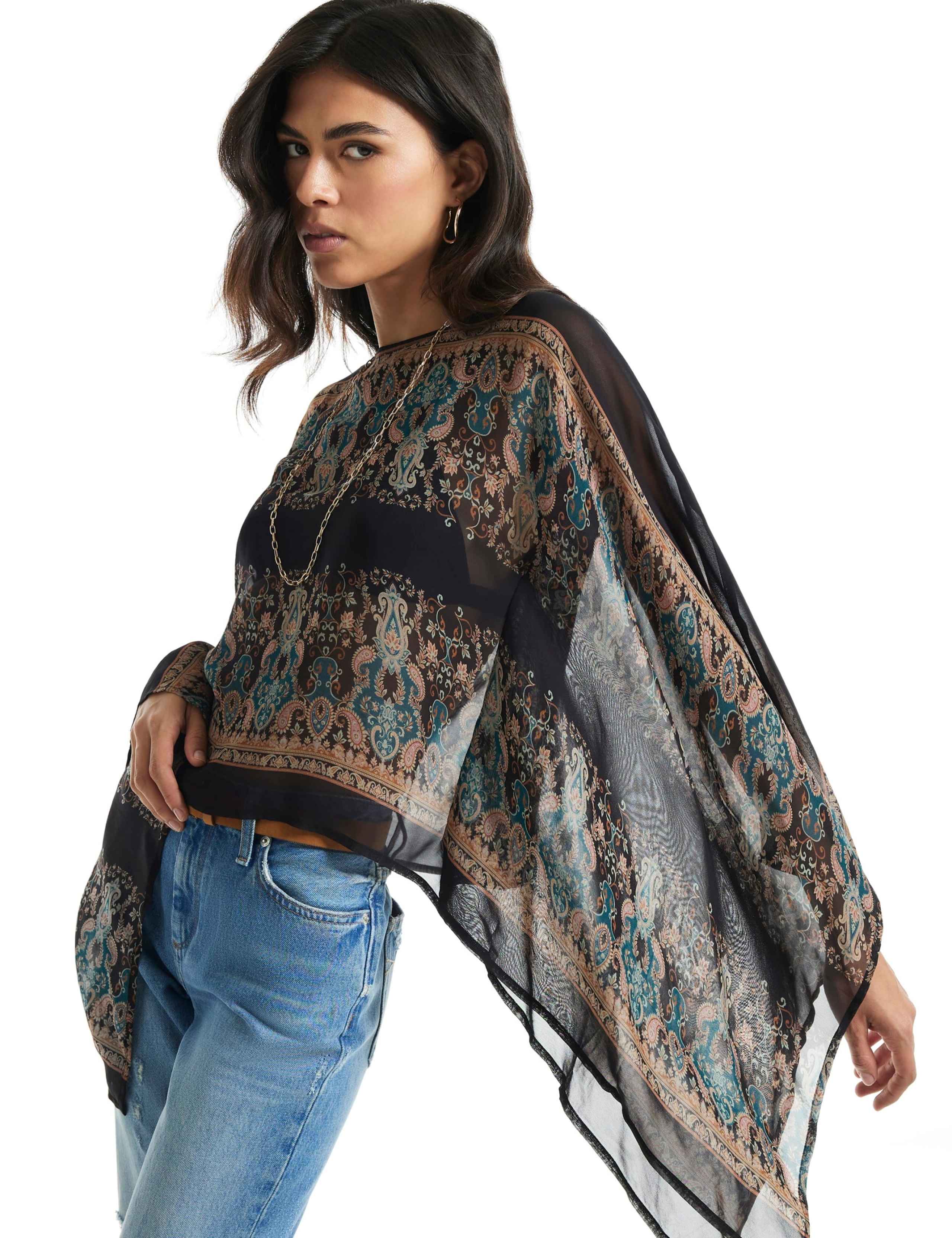 Jacquard Crew Neck Batwing Top
