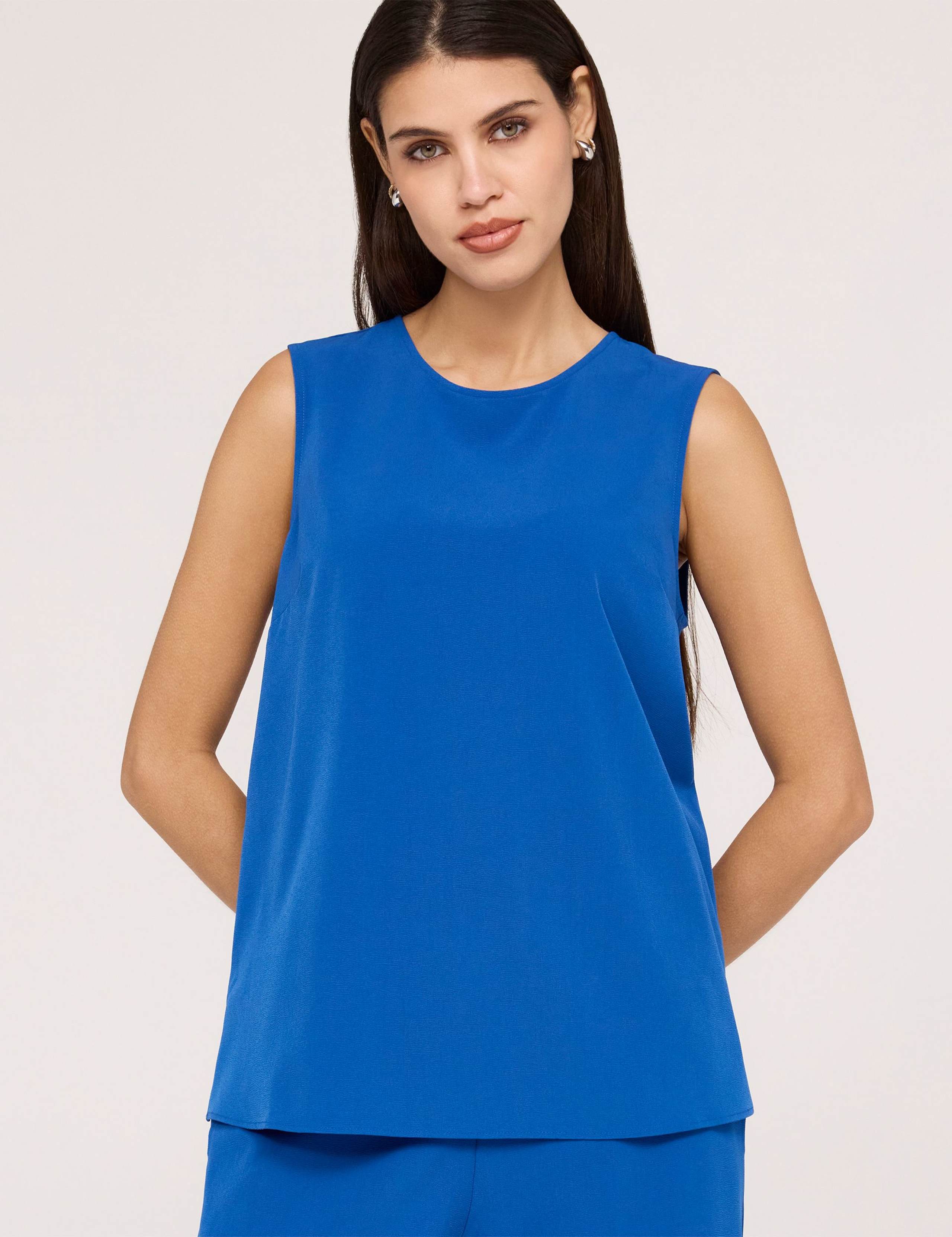 Round Neck Shell Top