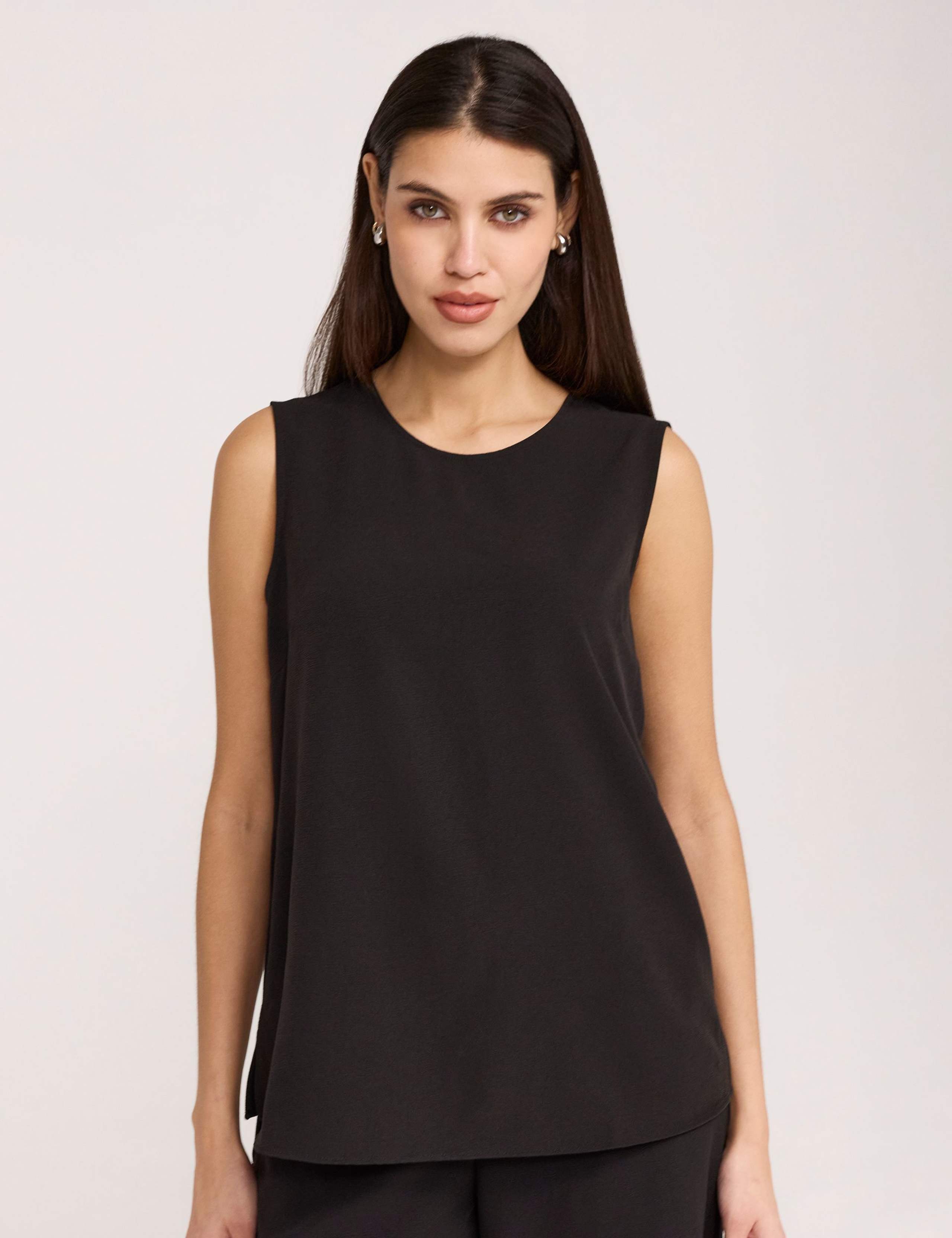 Round Neck Shell Top