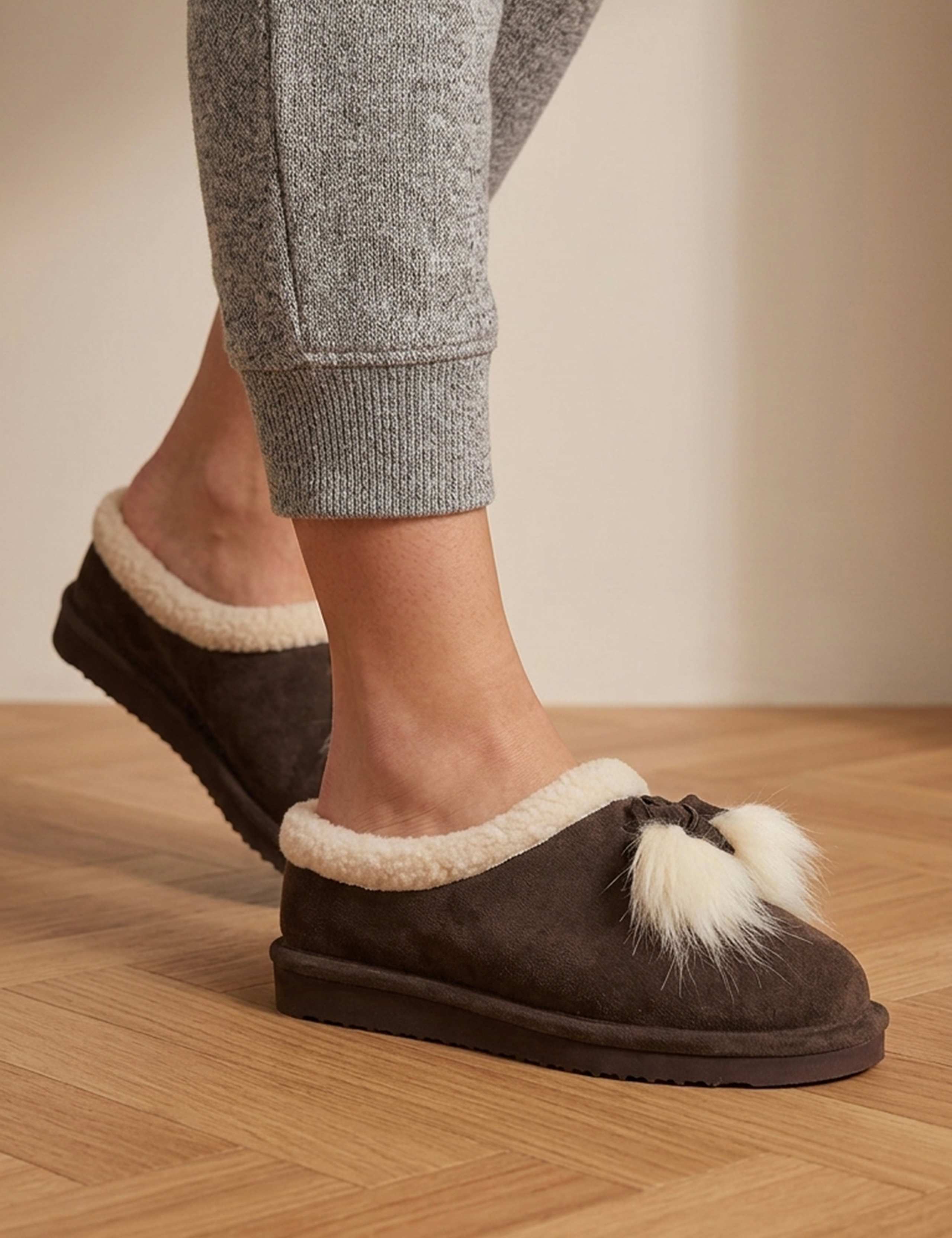 Round Toe Ballerina Slippers