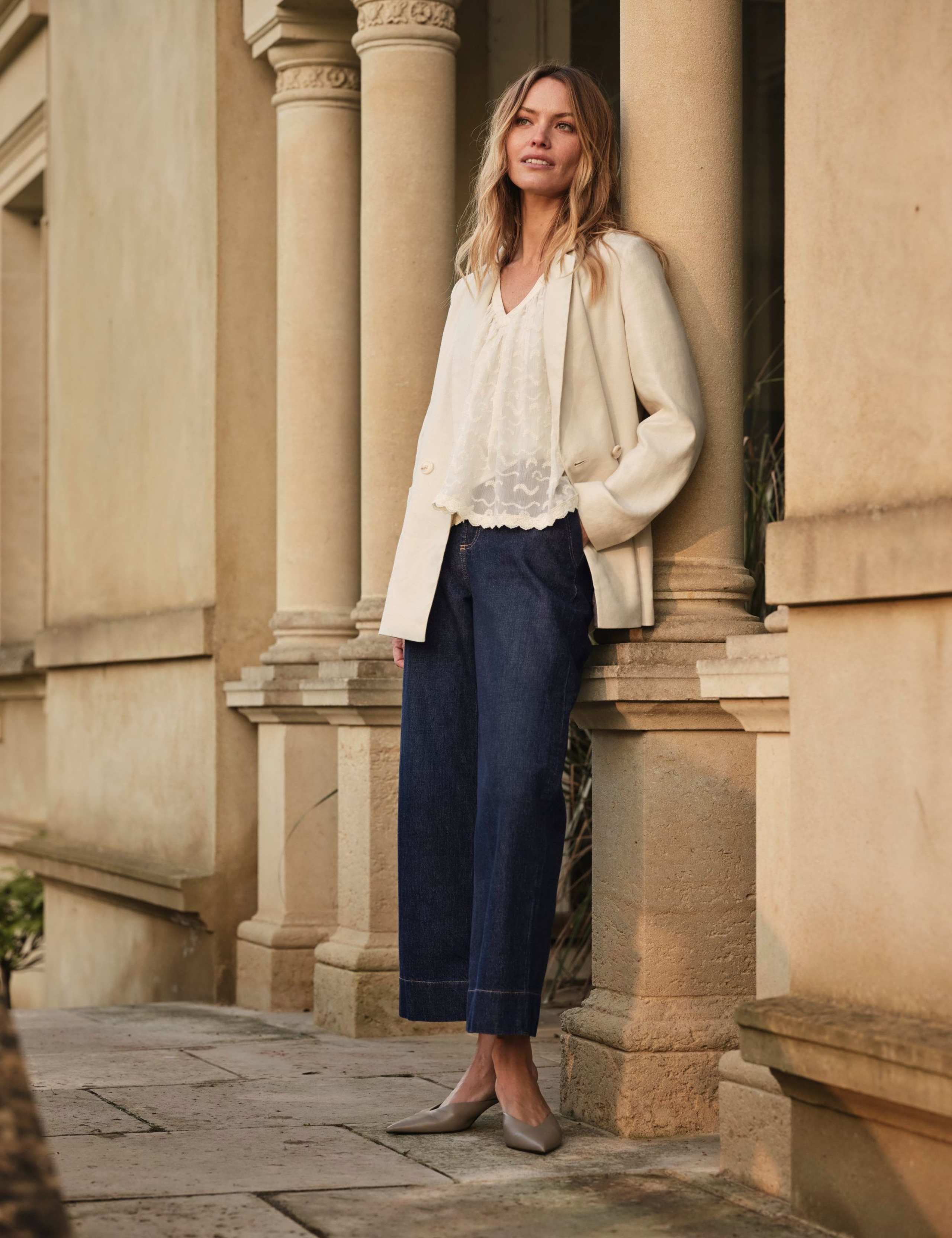 Wide Leg Cropped Jeans