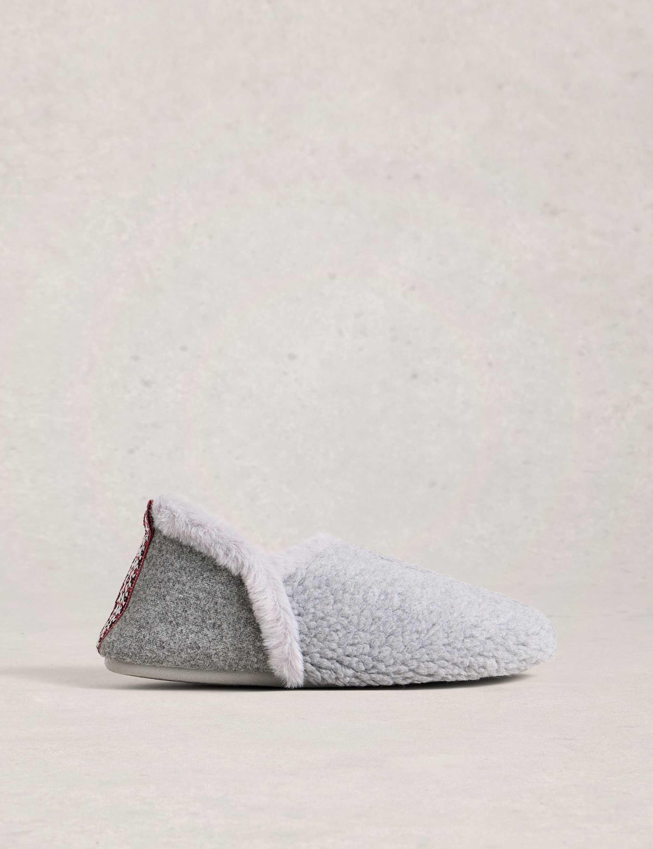 Borg Faux Fur Lined Round Toe Slippers