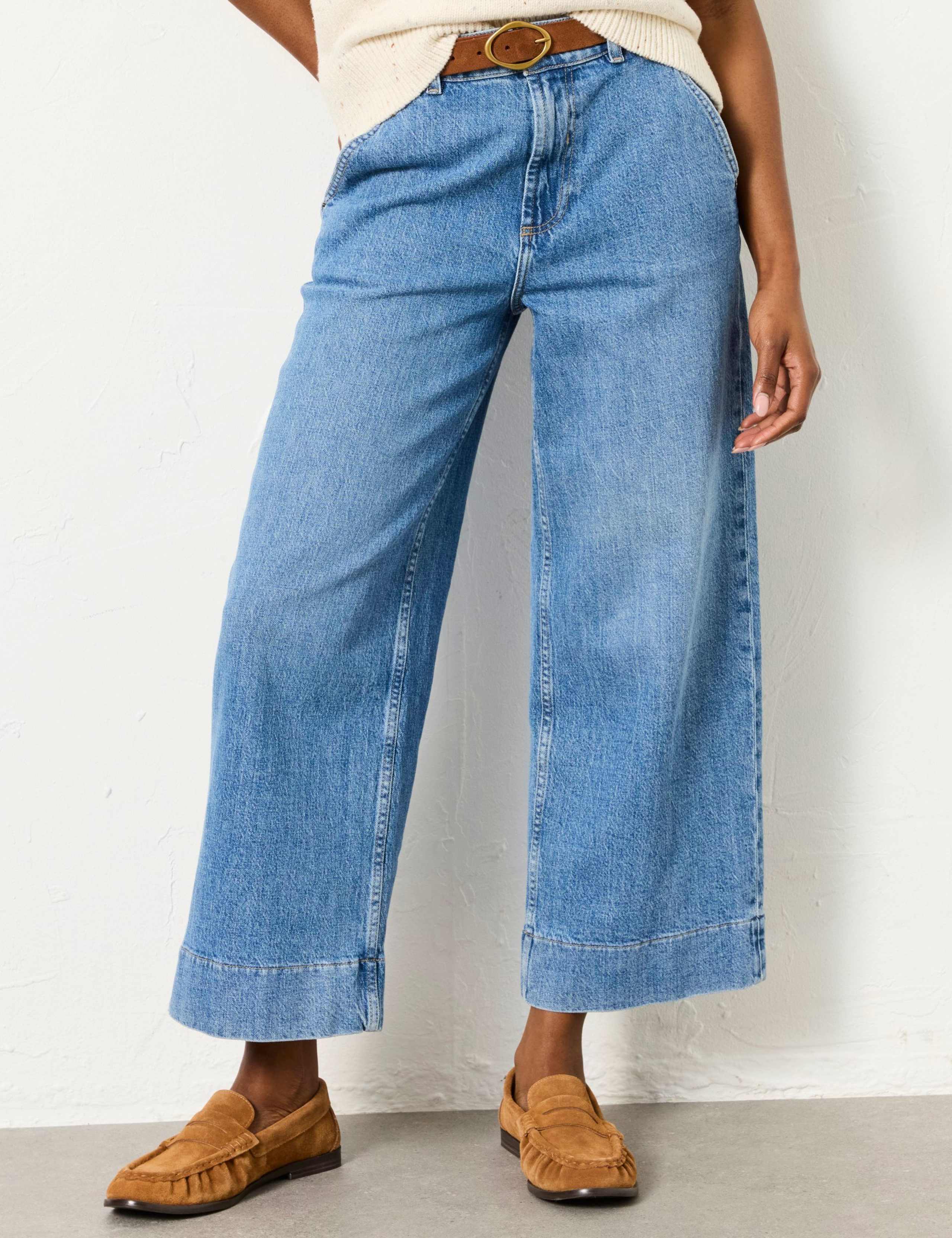 Wide Leg Cropped Jeans