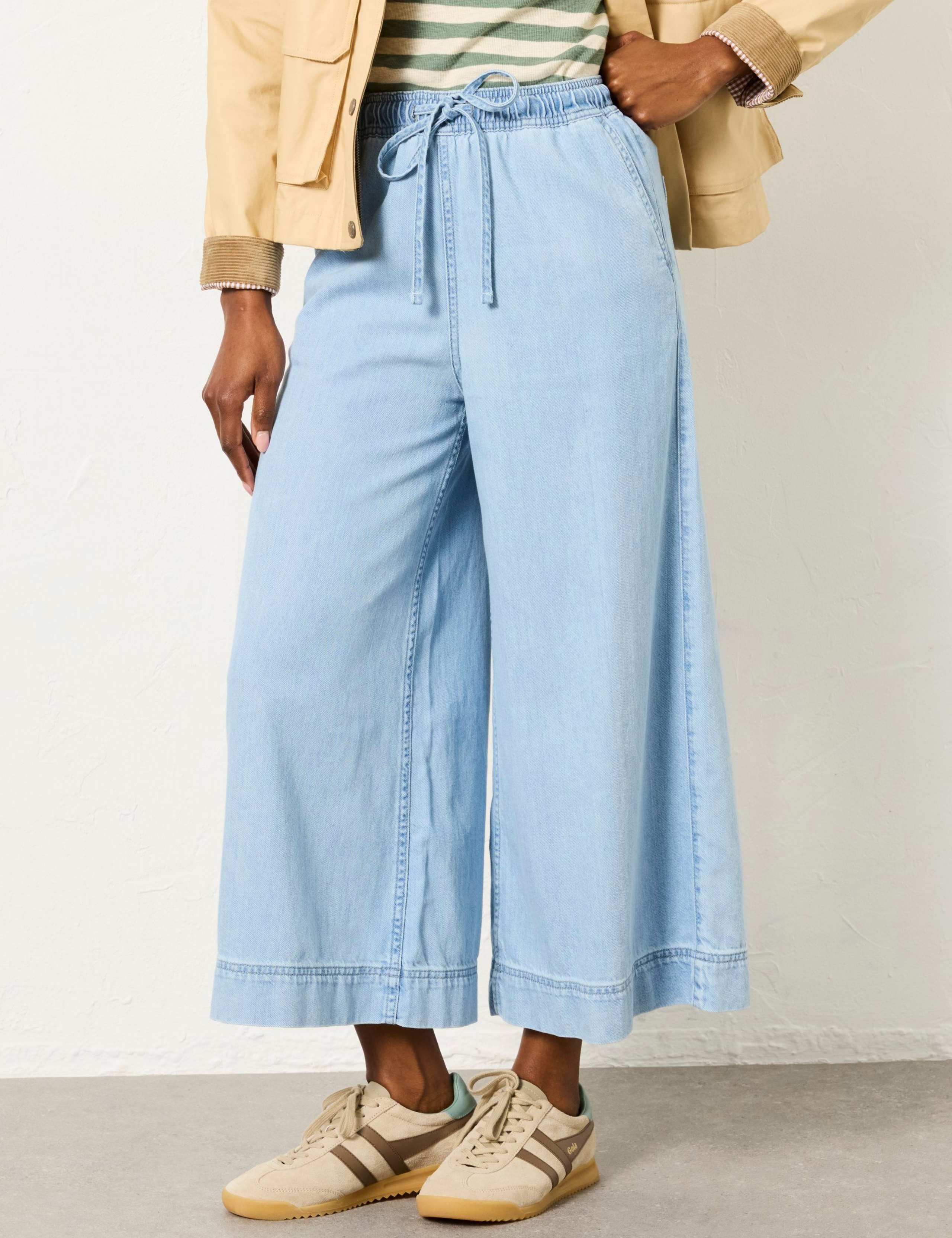 Wide Leg Ankle Grazer Jeans