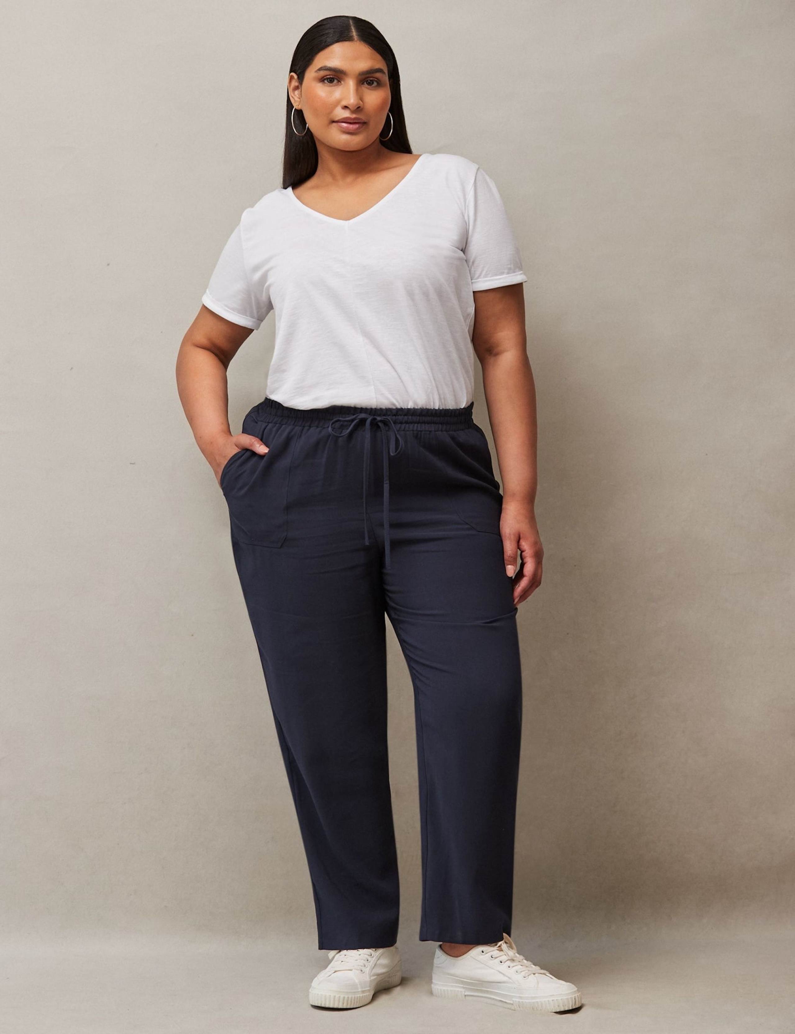 Drawstring Tapered Trousers