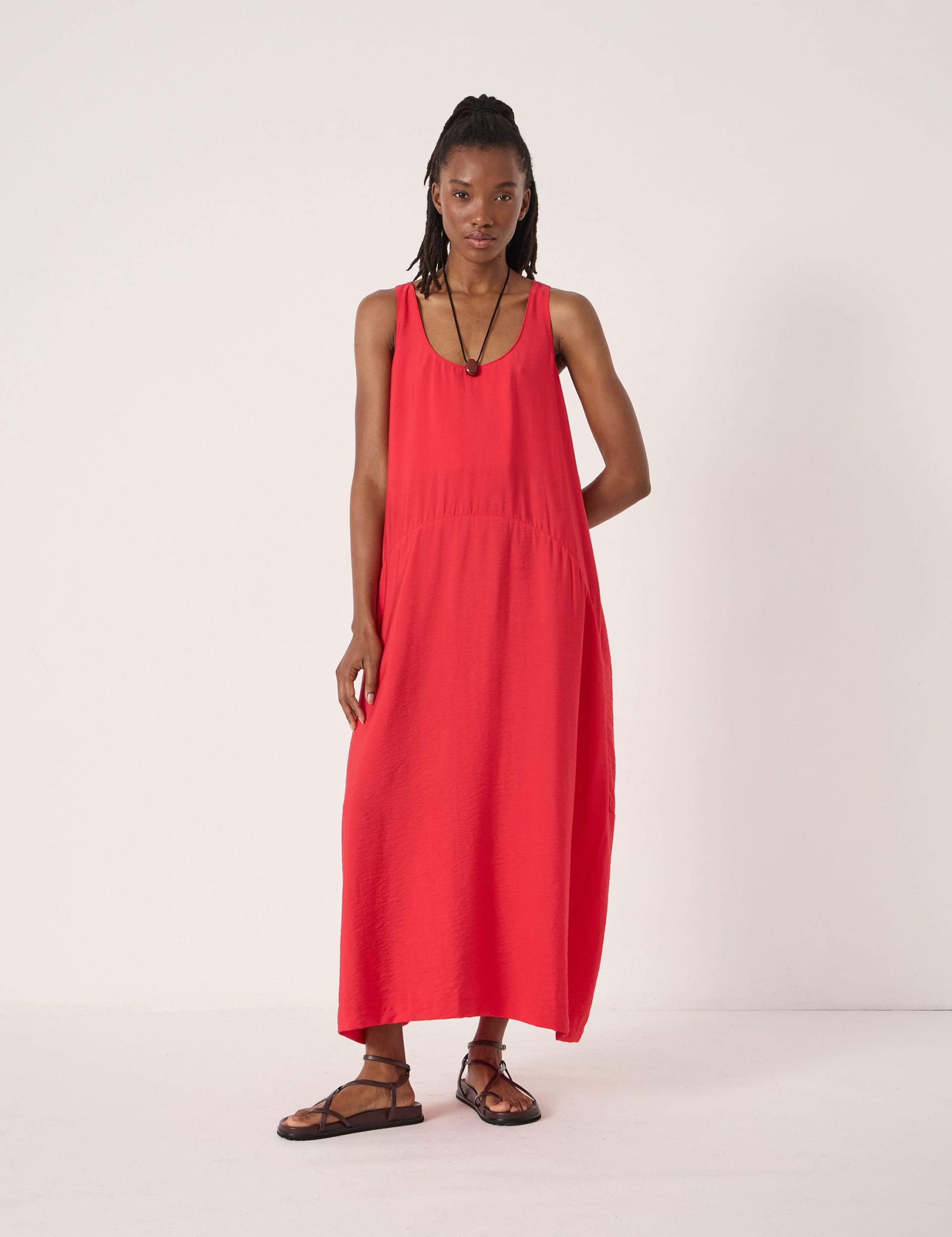 Scoop Neck Maxi Column Dress