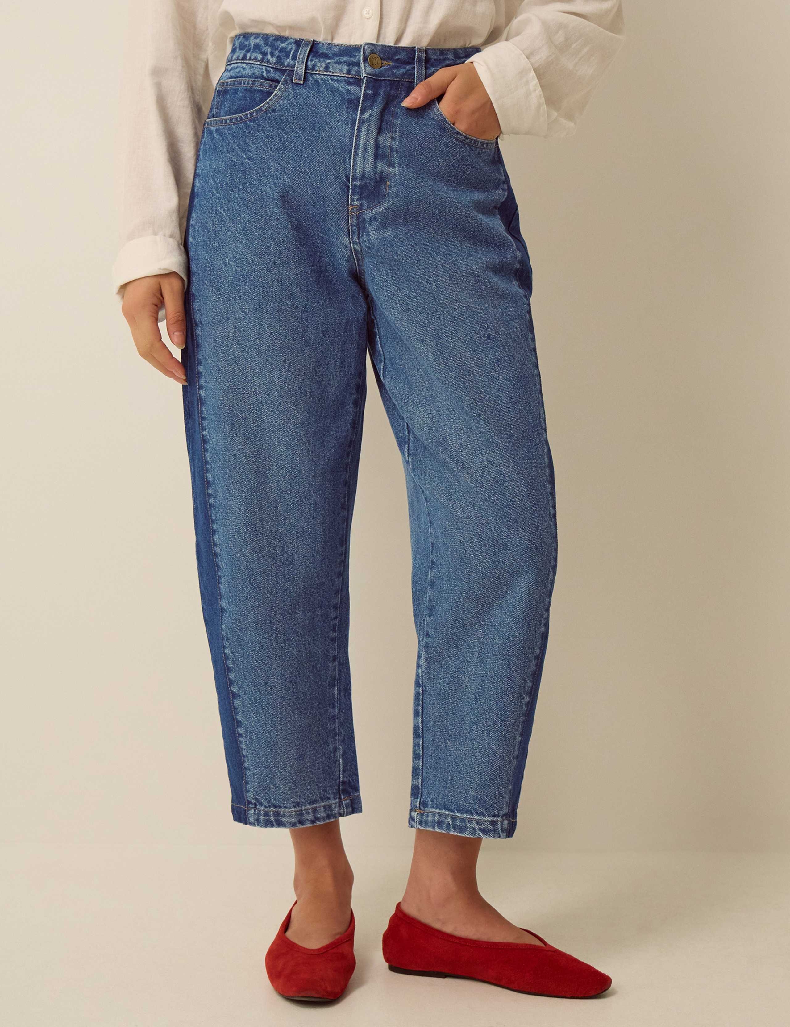 Mid Rise Side Panel Barrel Jeans