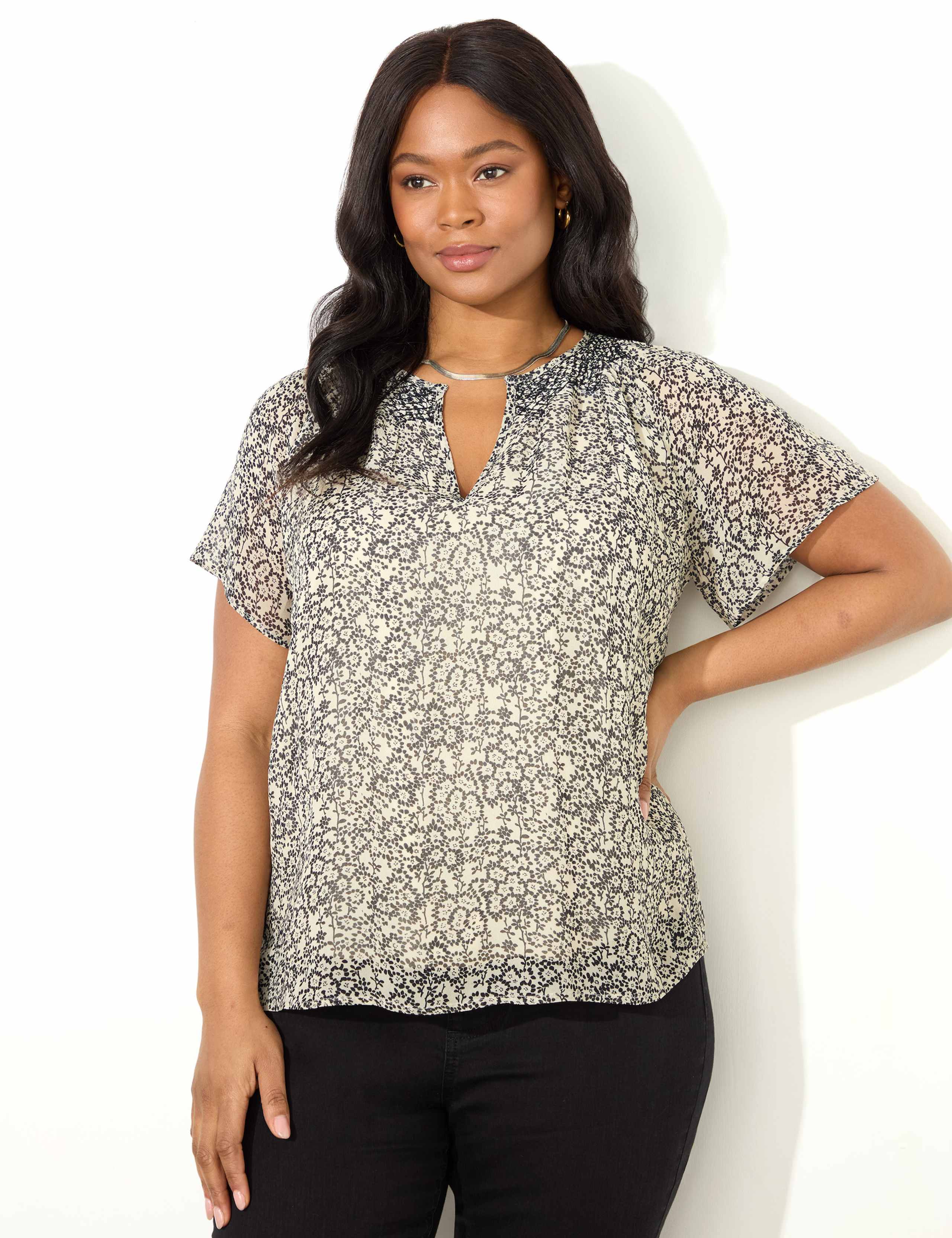 Ditsy Floral Notch Neck Smocked Blouse