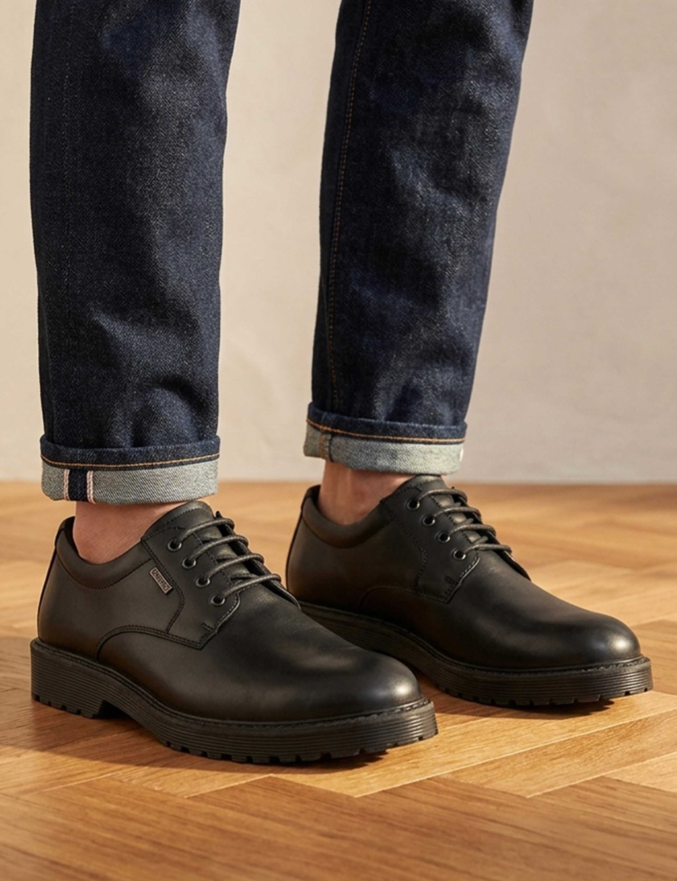 Waterproof Leather Lace Up Brogue Shoes
