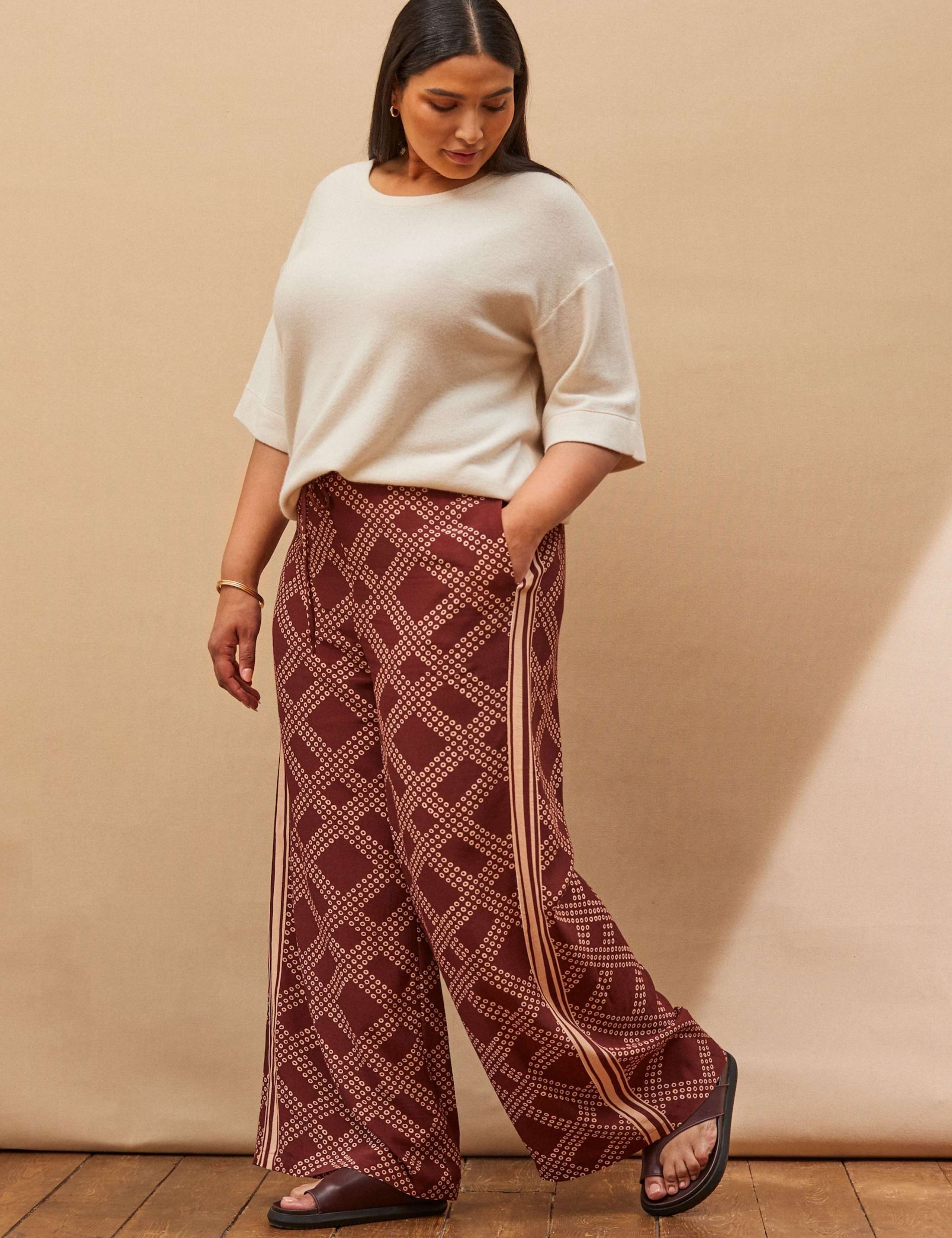 Printed Elasticated Waist Wide Leg Trousers