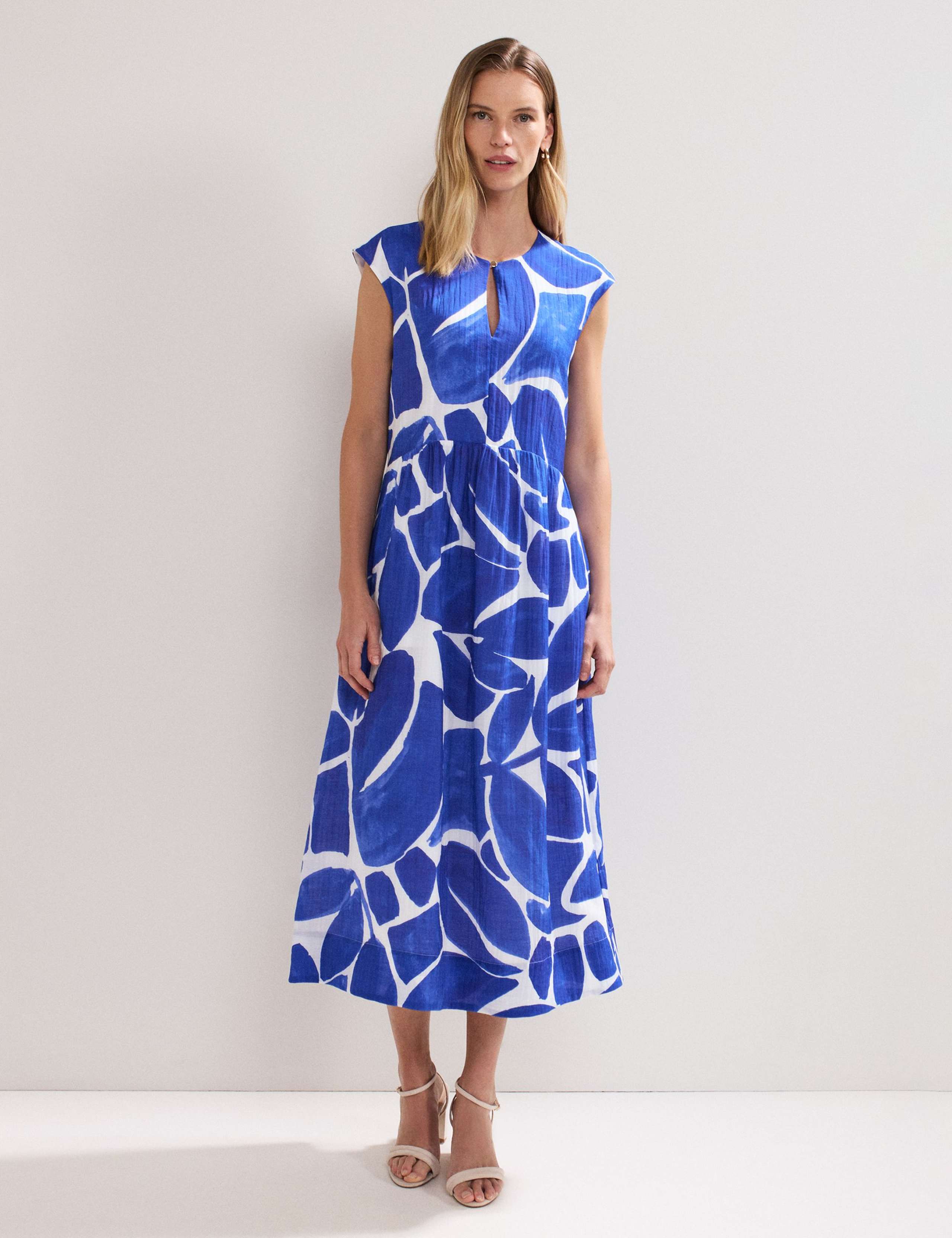 Printed Round Neck Midaxi Waisted Dress
