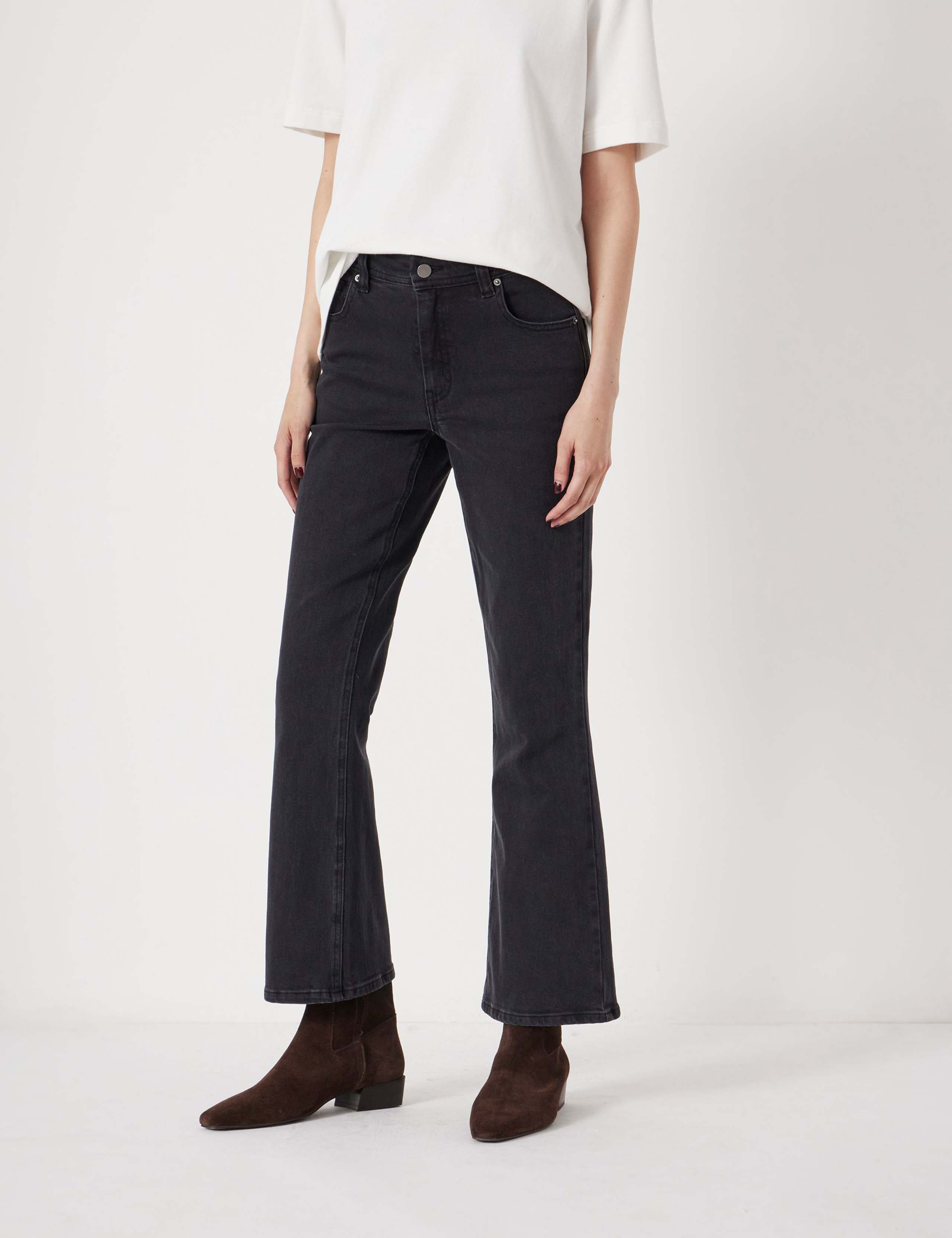Mid Rise Bootcut Cropped Jeans