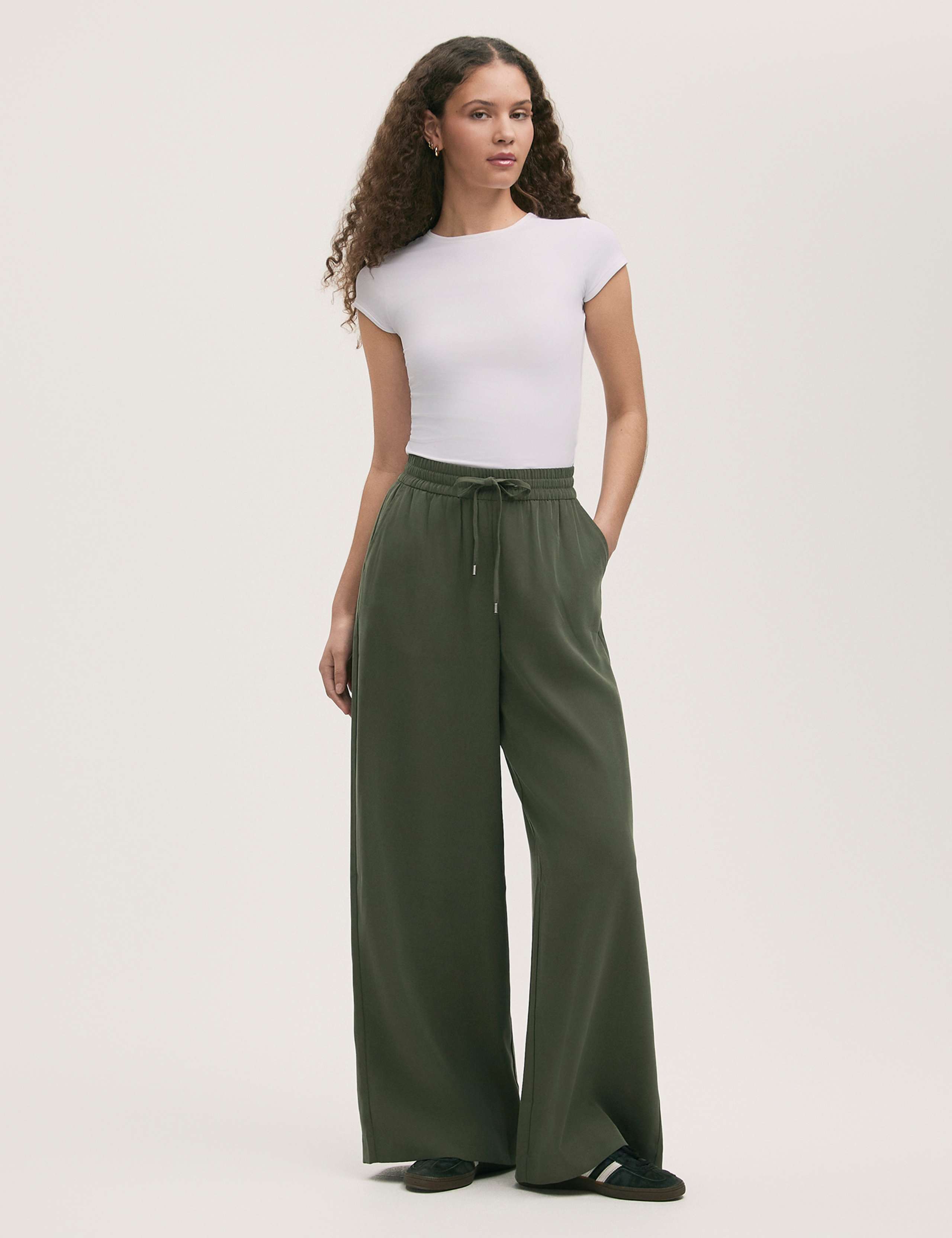 Drawstring Relaxed Wide Leg Trousers