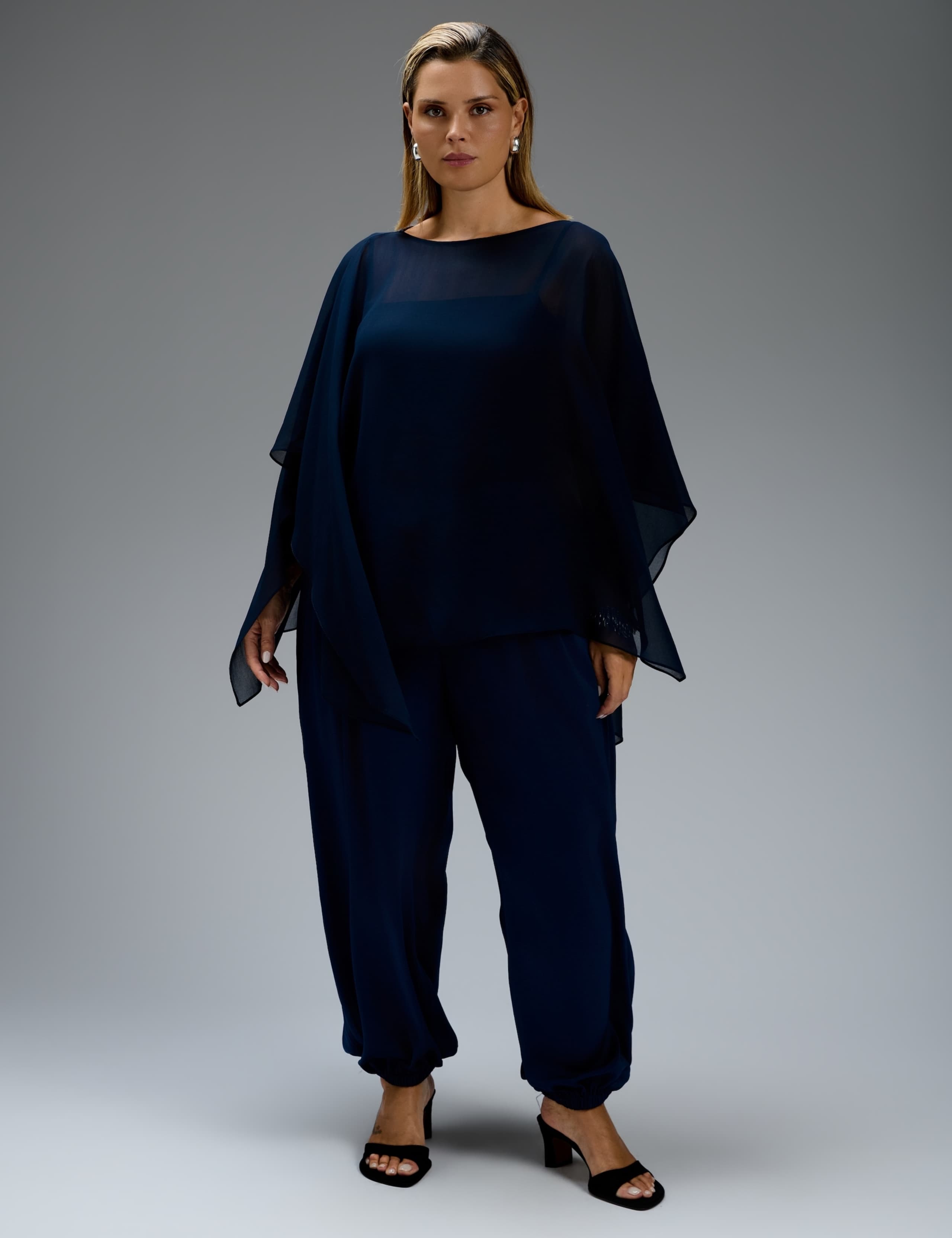 Curve Fit Slash Neck Blouse