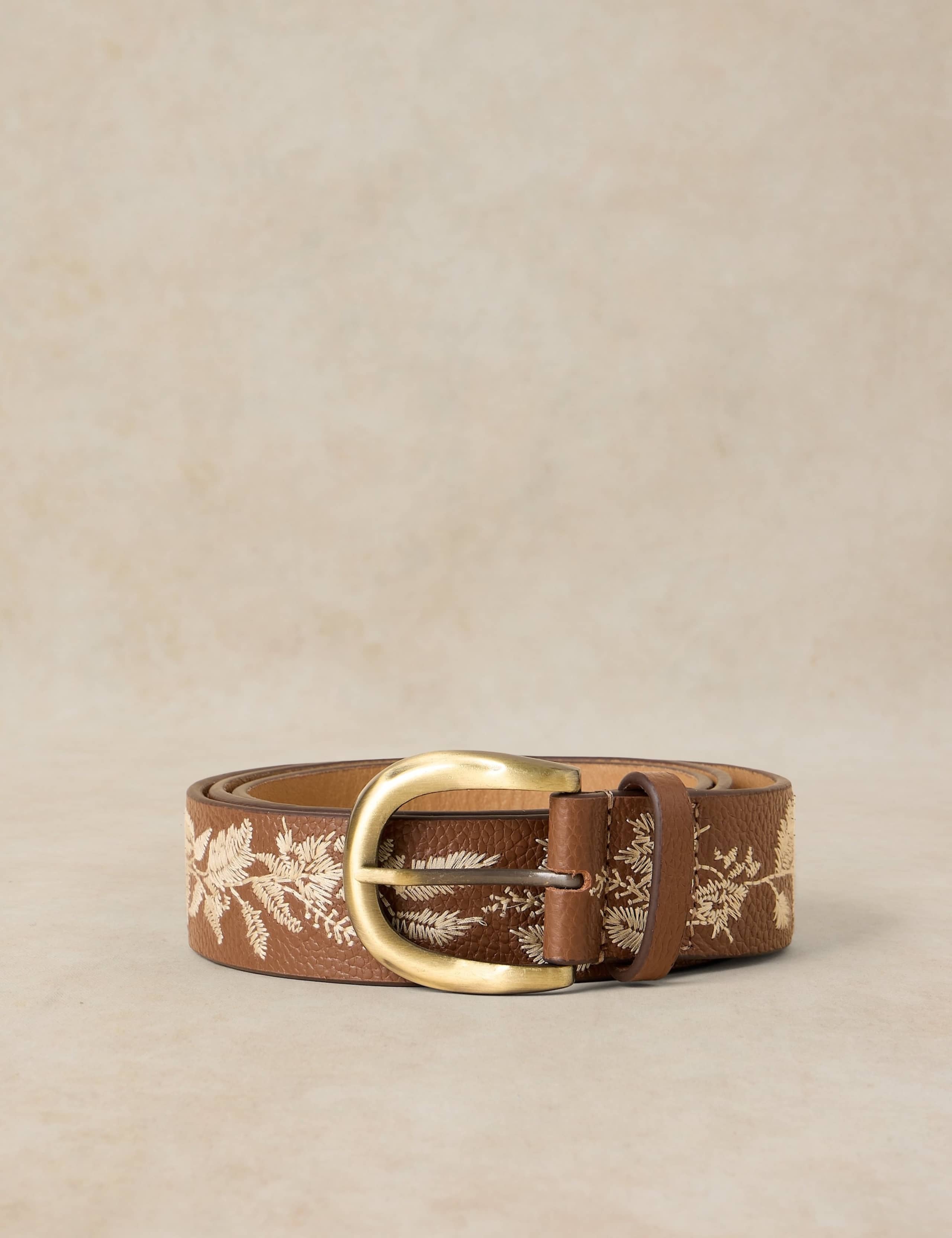 Grained Leather Floral Embroidery Belt