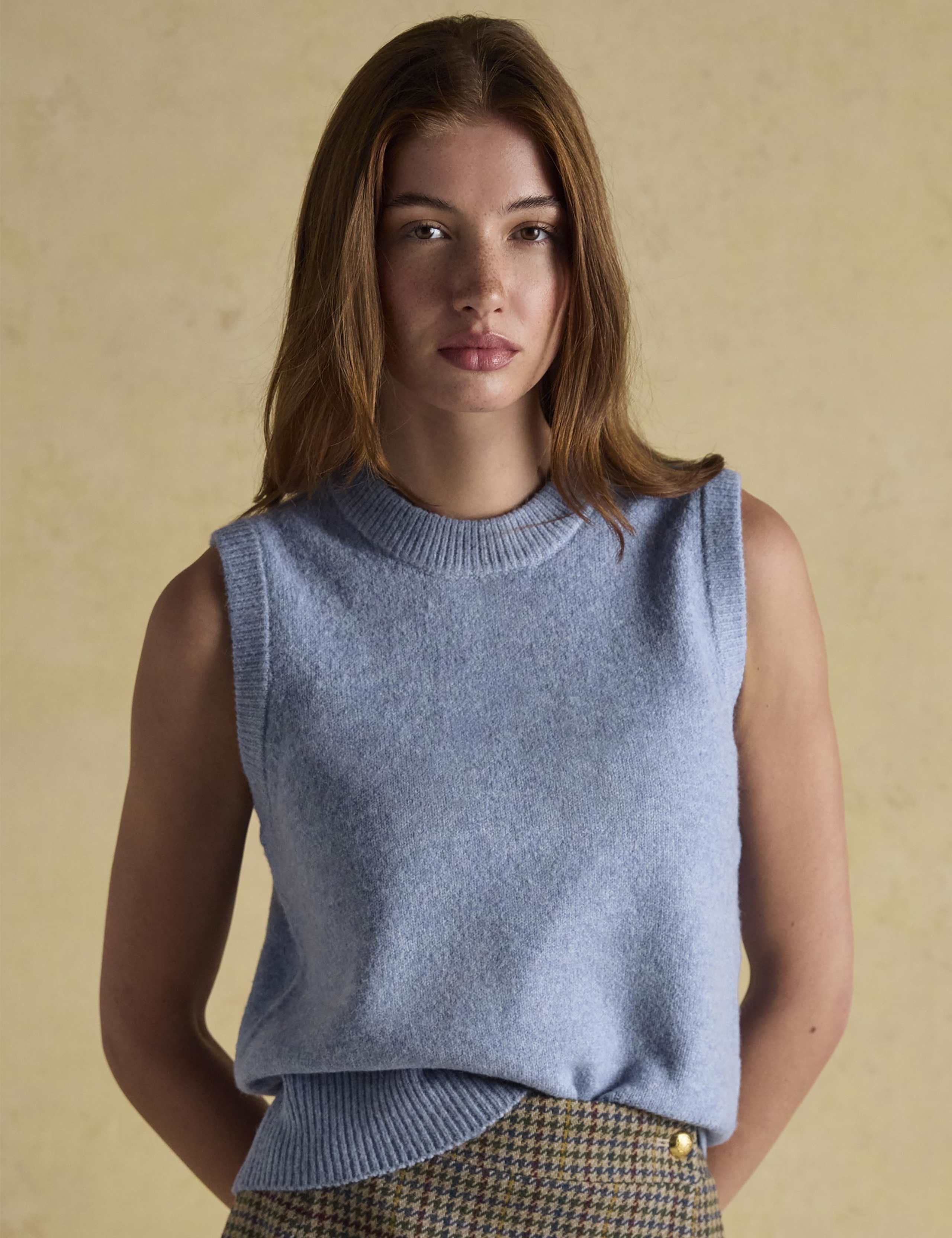 Textured Crew Neck Knitted Vest