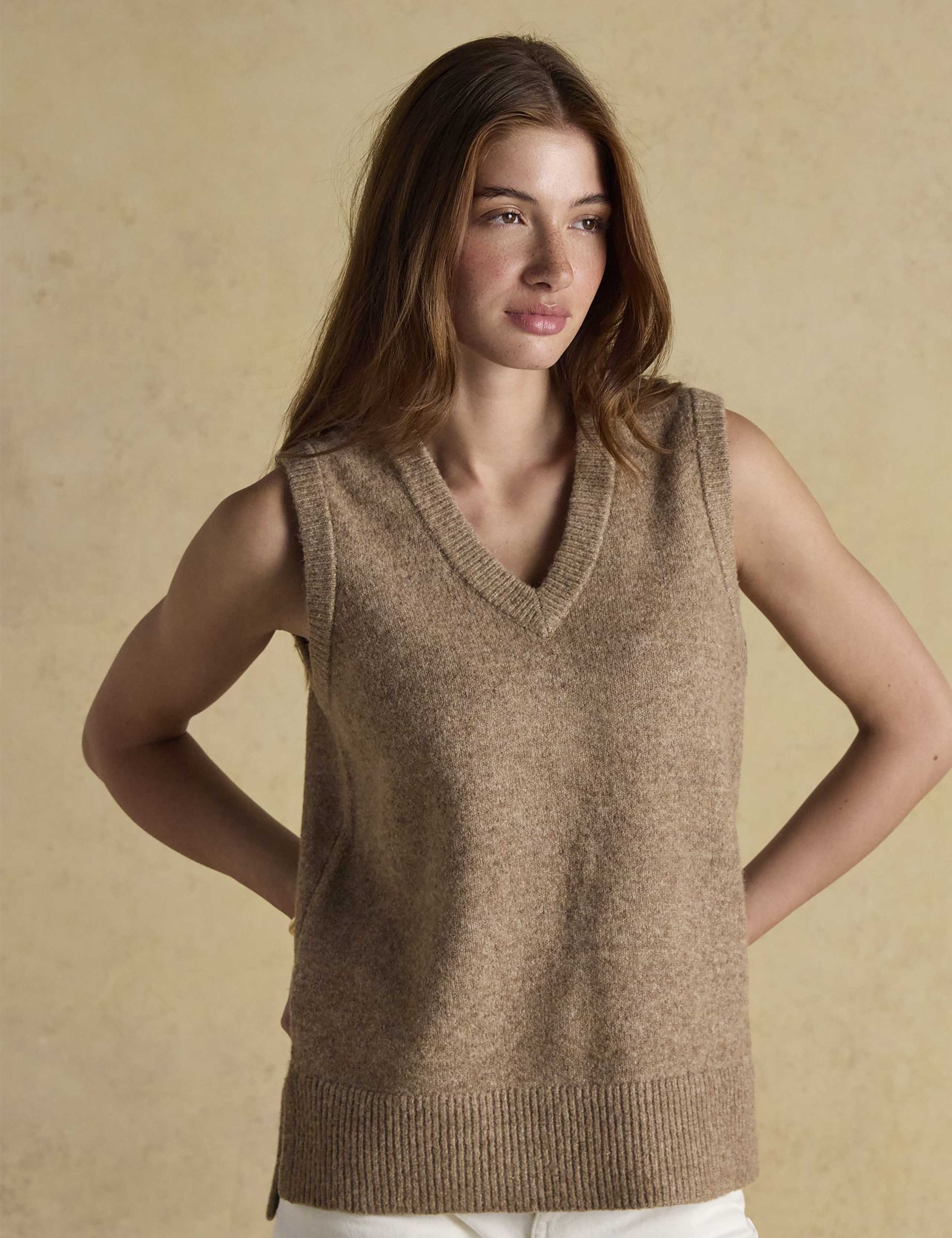 V-Neck Knitted Vest