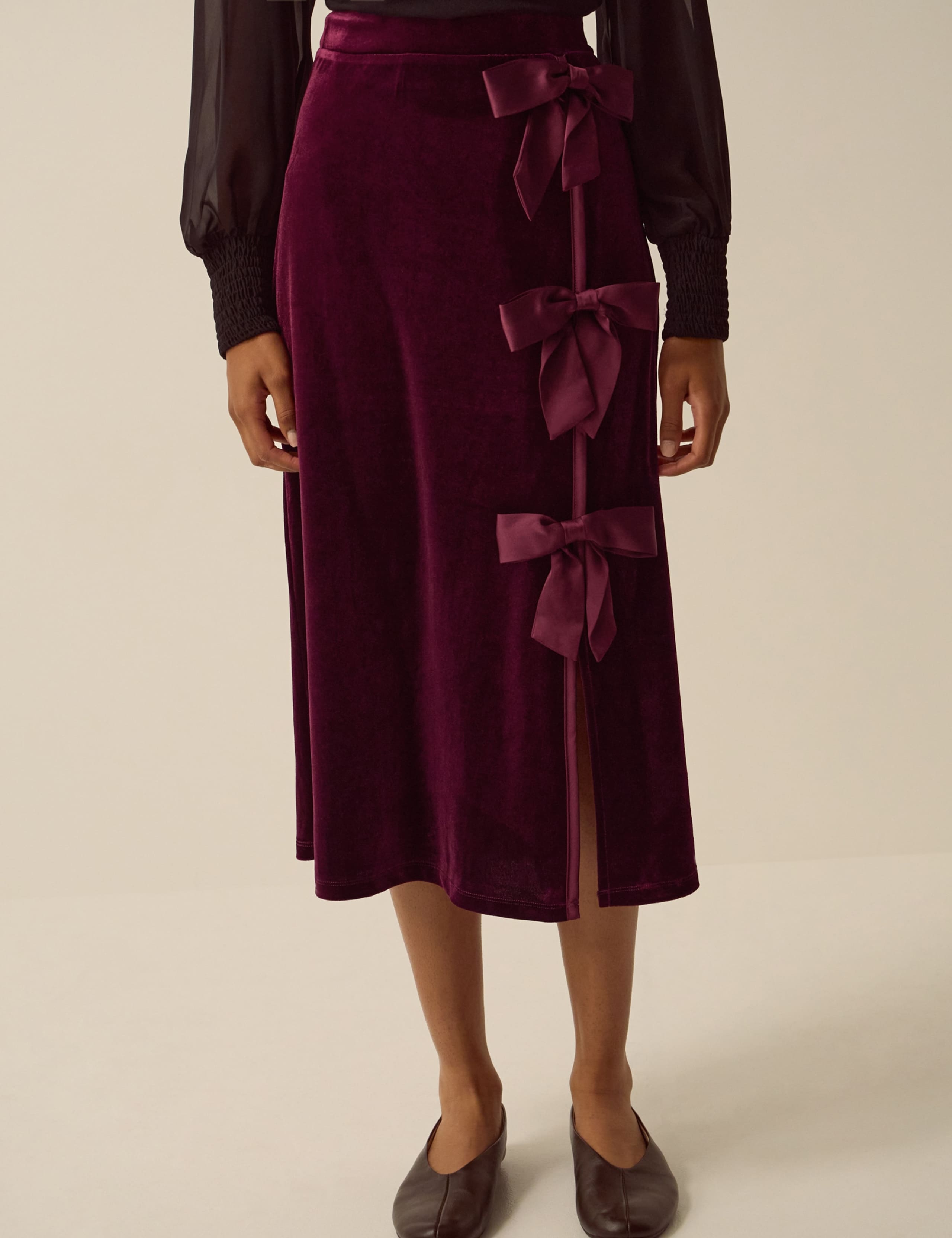 Velvet Bow Detail Midi Pencil Skirt