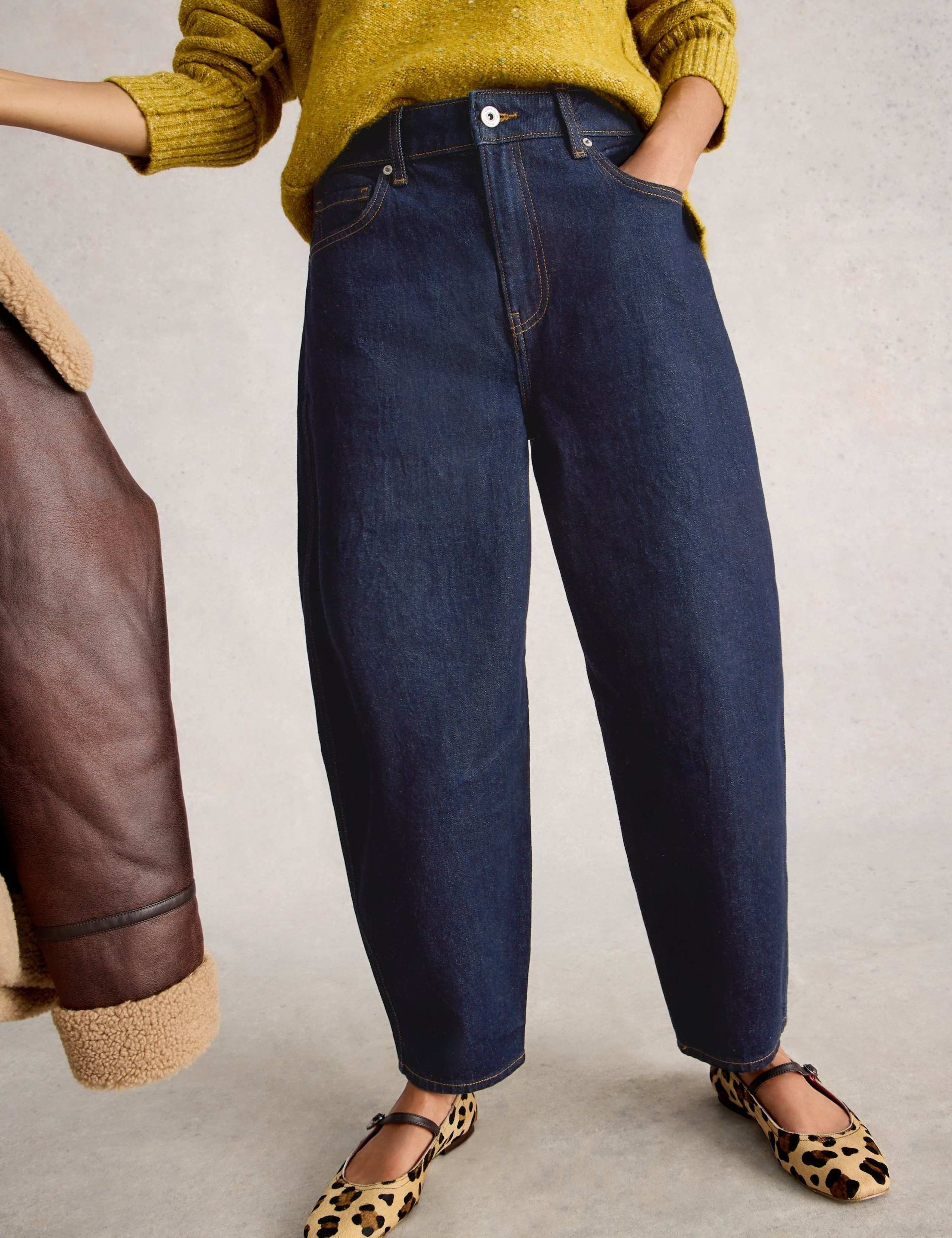 Mid Rise Barrel Ankle Grazer Jeans