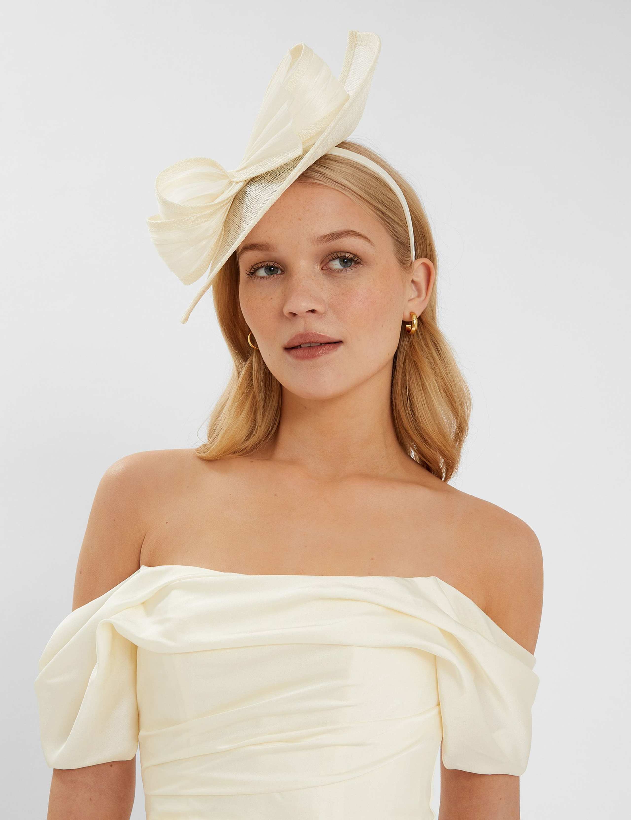 Bow Fascinator