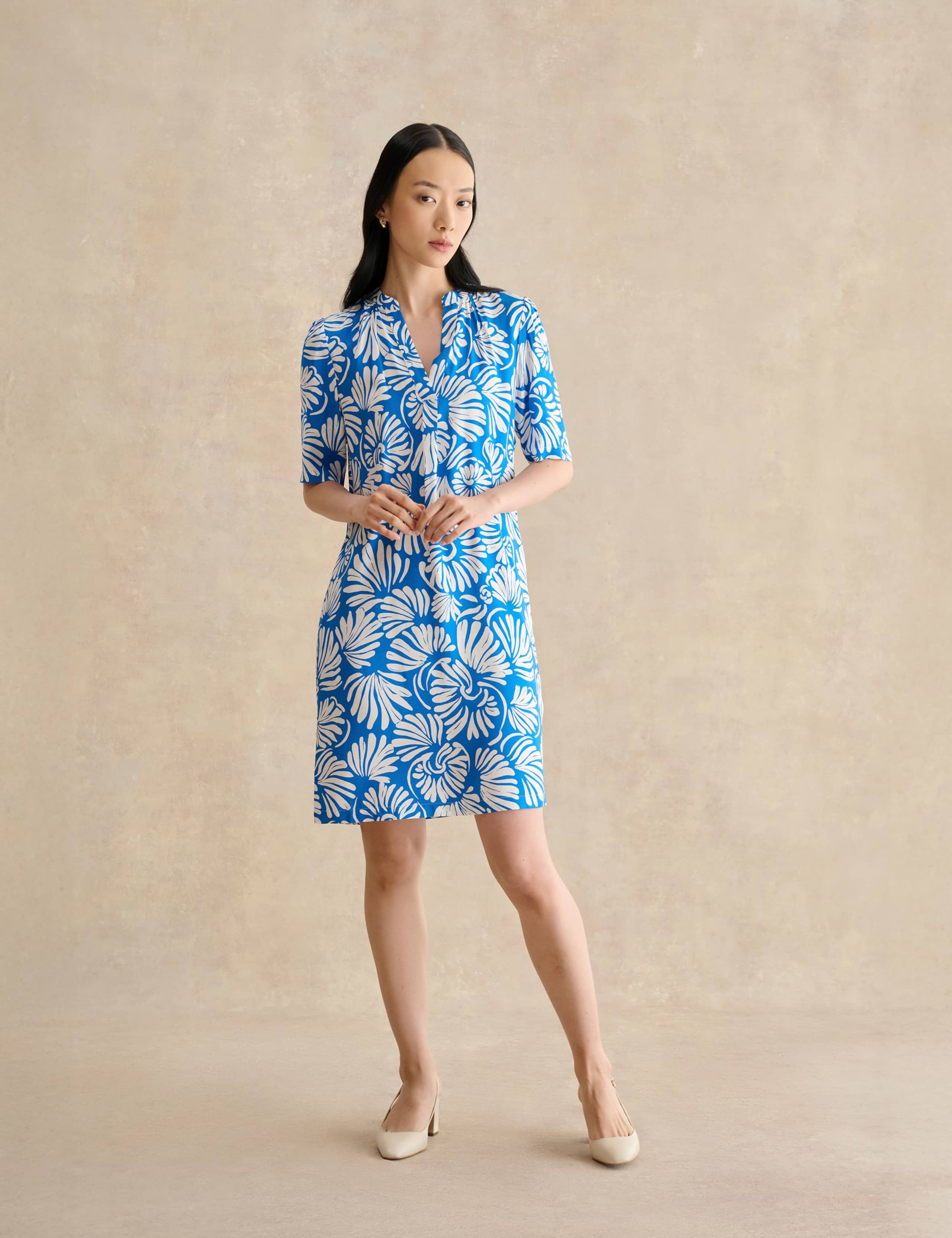 Printed V-Neck Knee Length Shift Dress