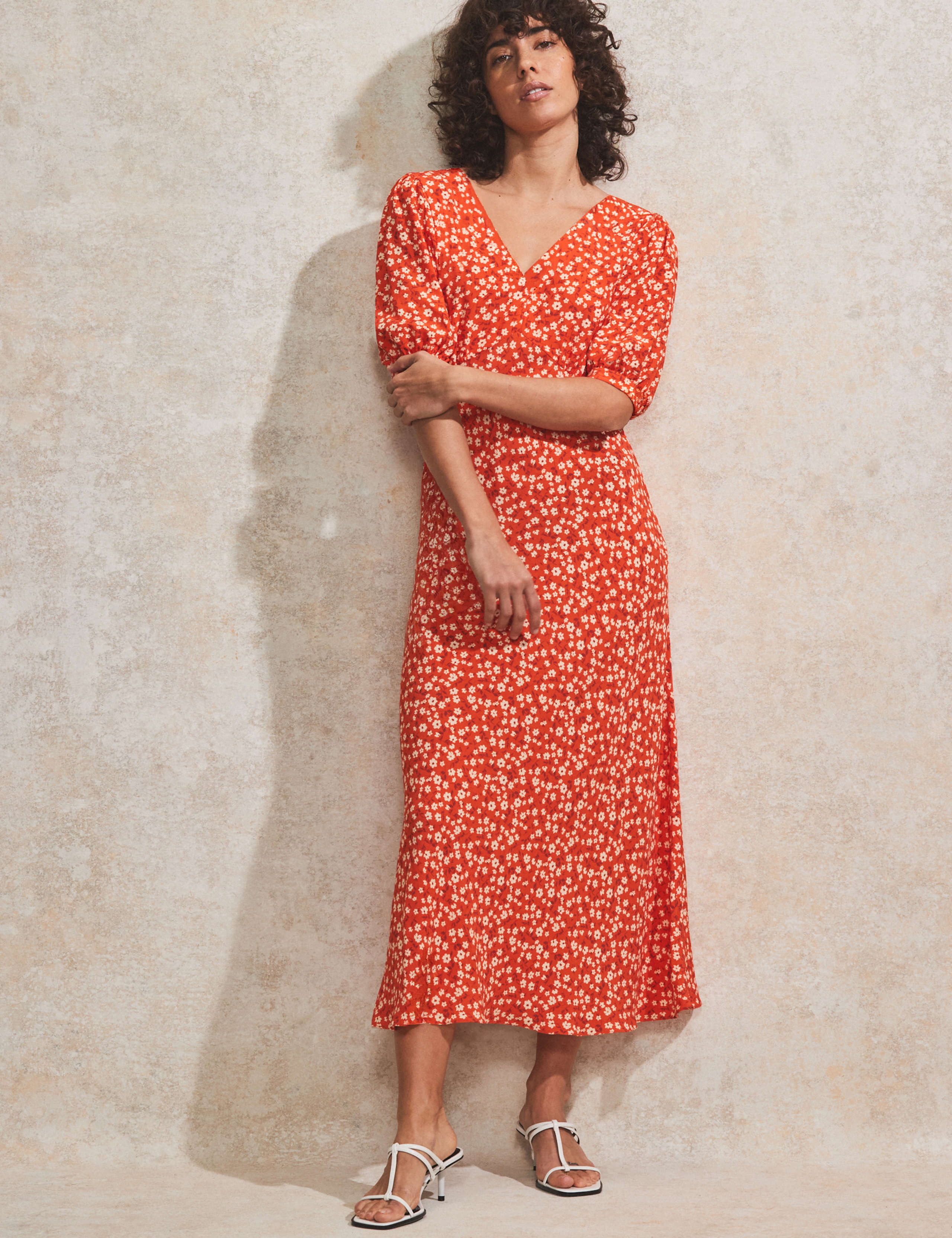 Ditsy Floral V-Neck Midaxi Tea Dress