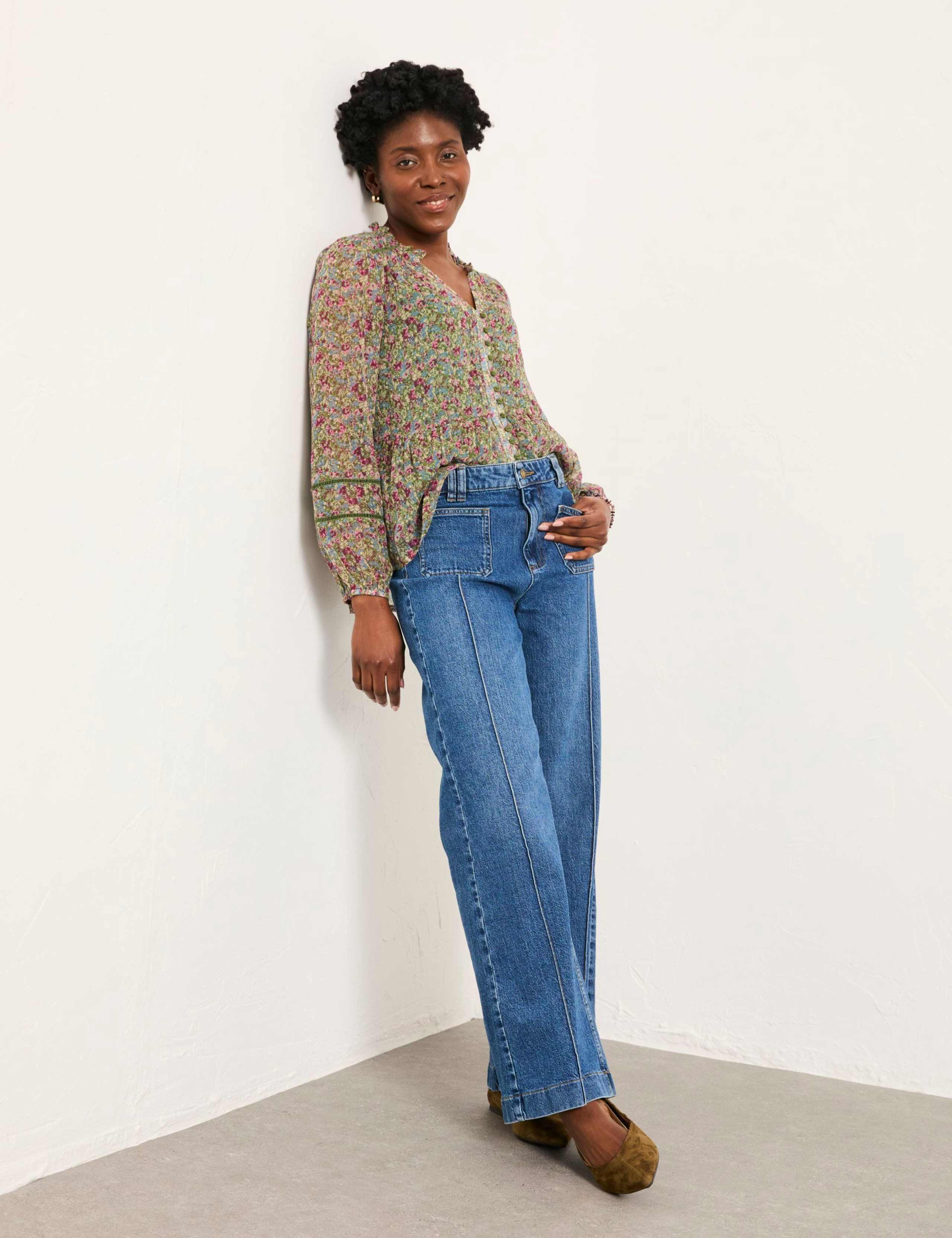 Mid Rise Crease Front Flared Jeans