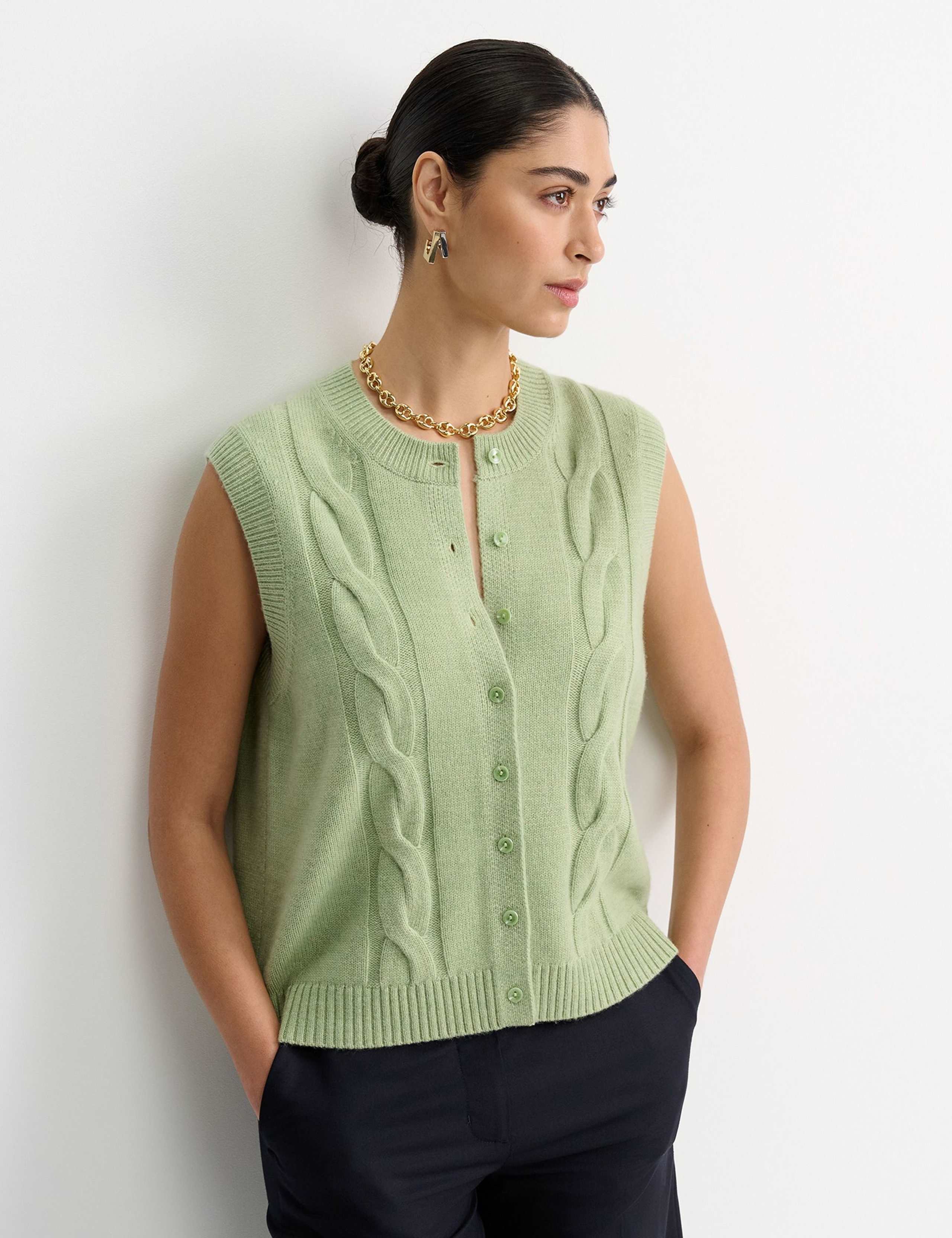 Wool Rich Cable Knit Crew Neck Knitted Vest