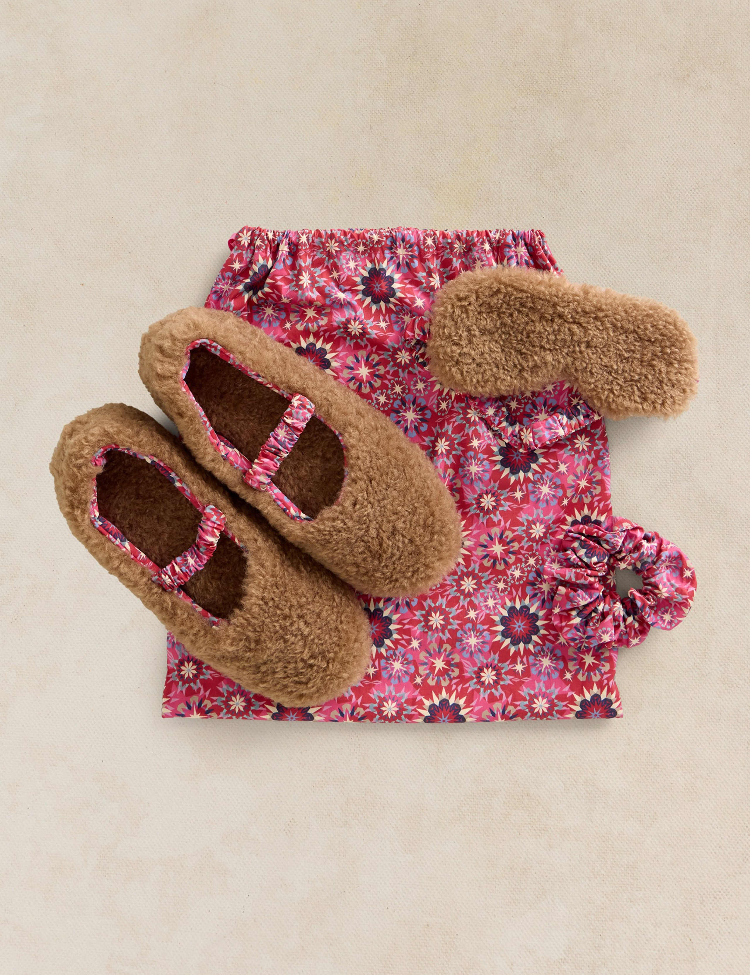 Slippers Gift Set