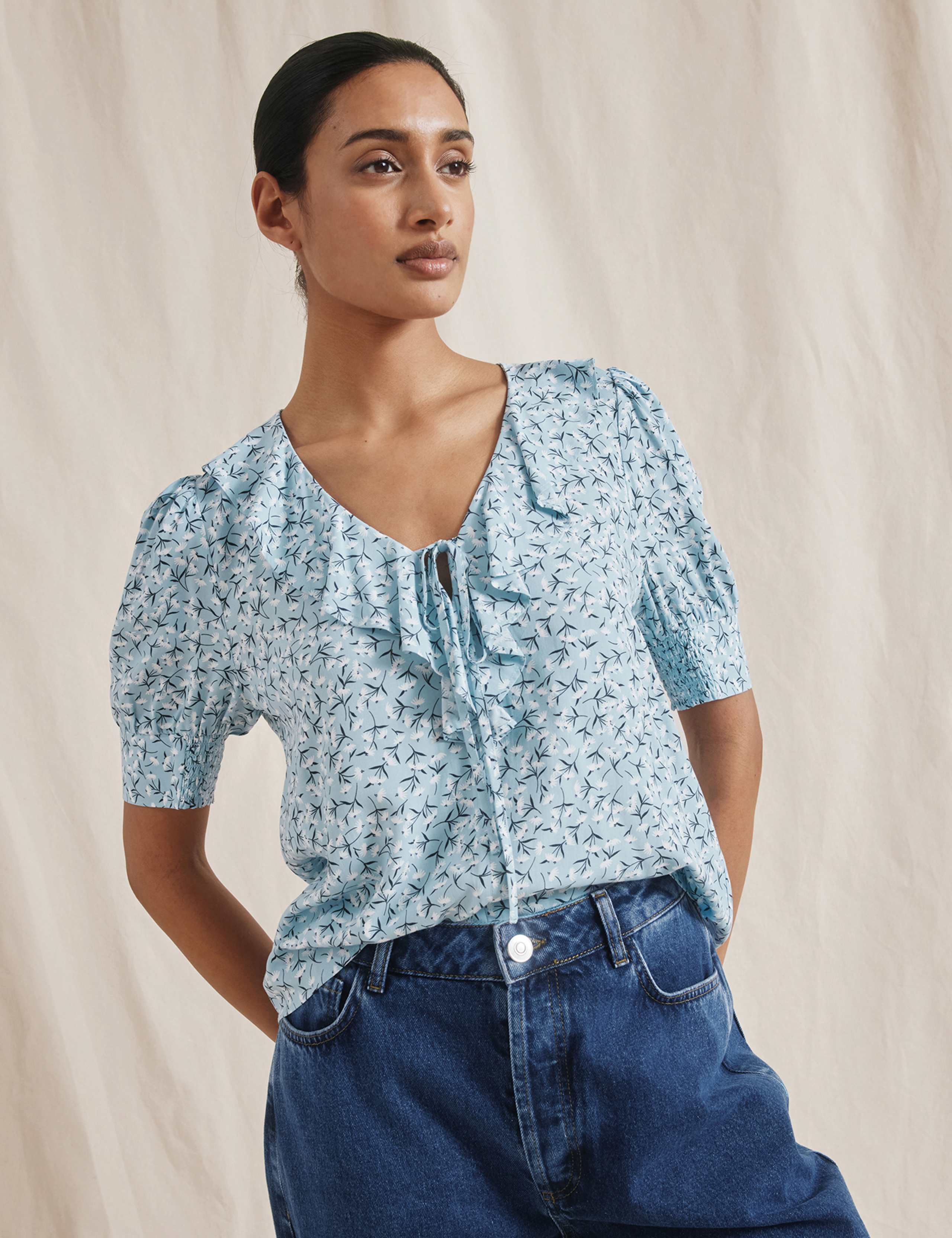 Floral Print Notch Neck Ruffle Blouse