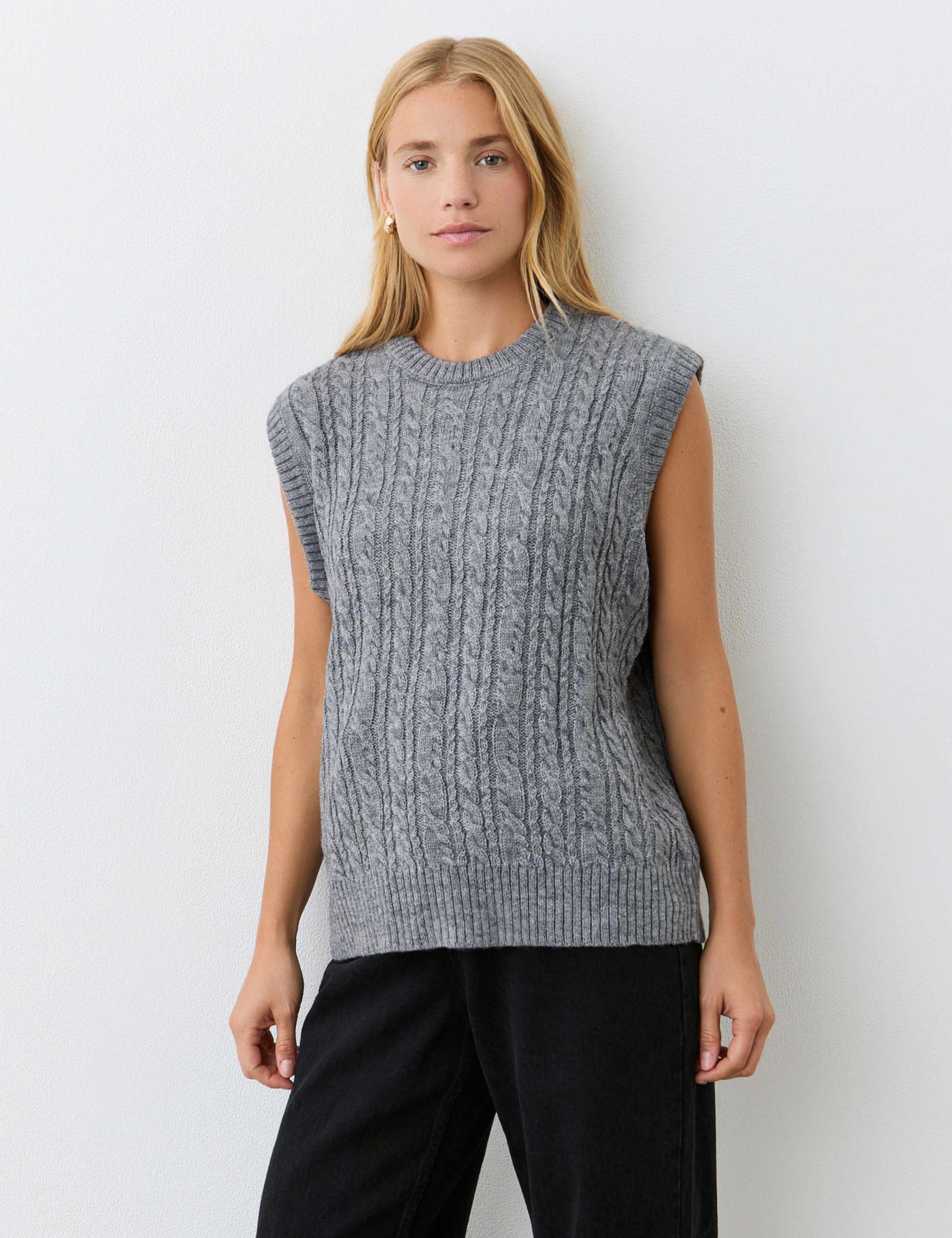 Cable Knit Crew Neck Split Hem Knitted Vest