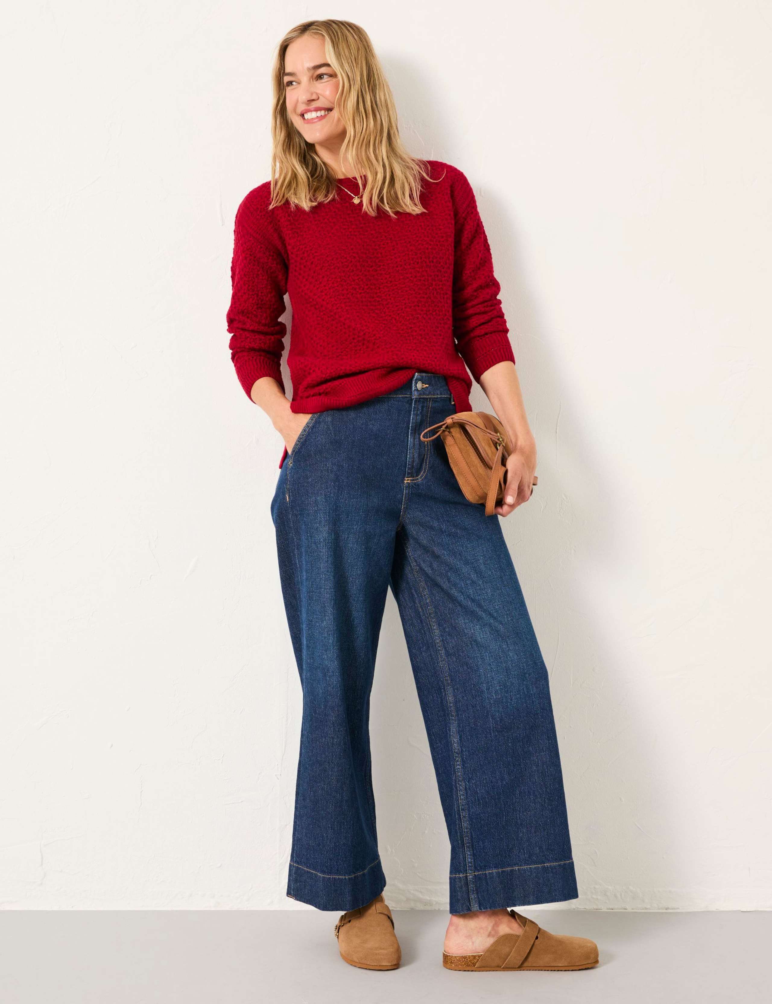 Textured Crew Neck Split Hem Jumper