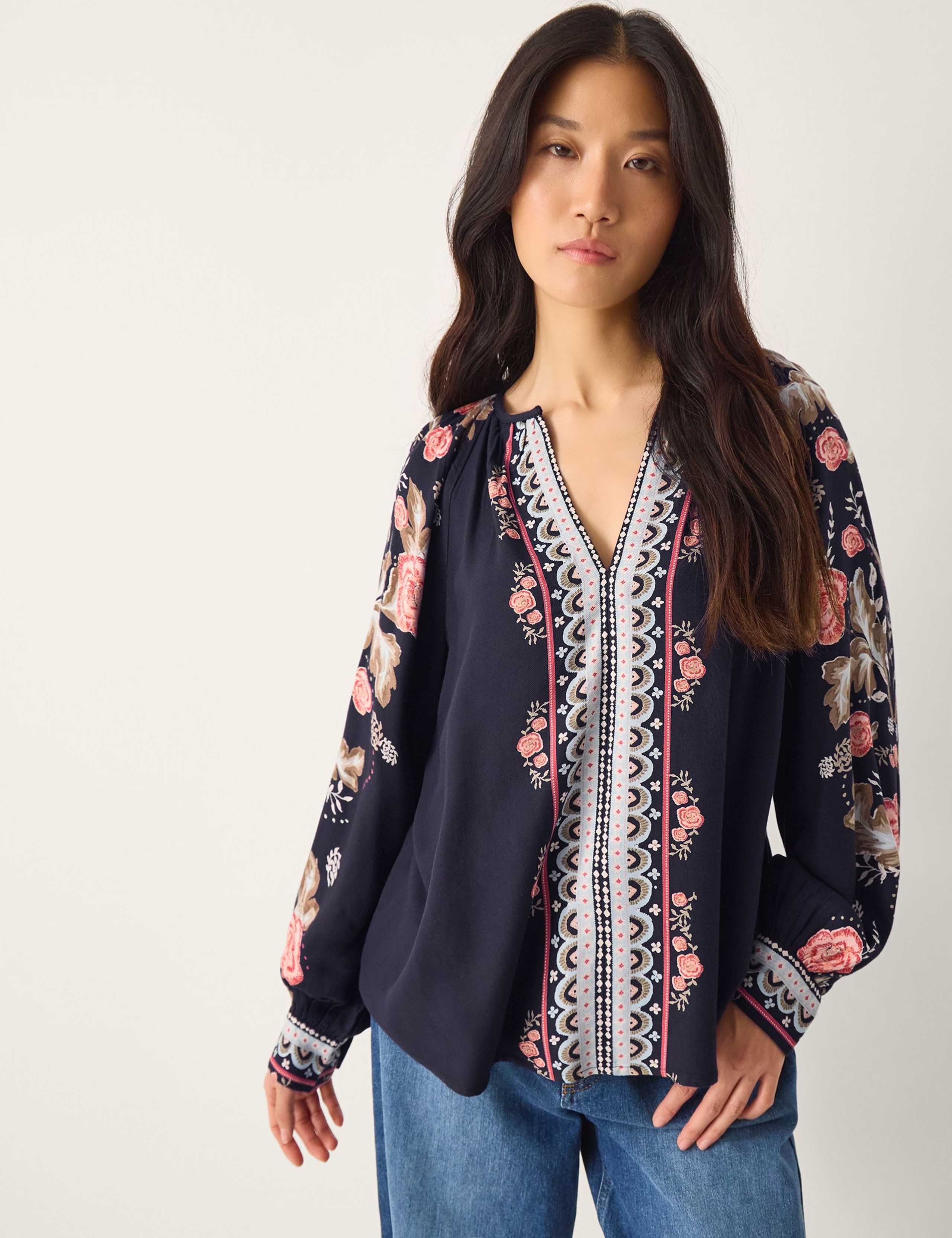 Floral Print V-Neck Blouse